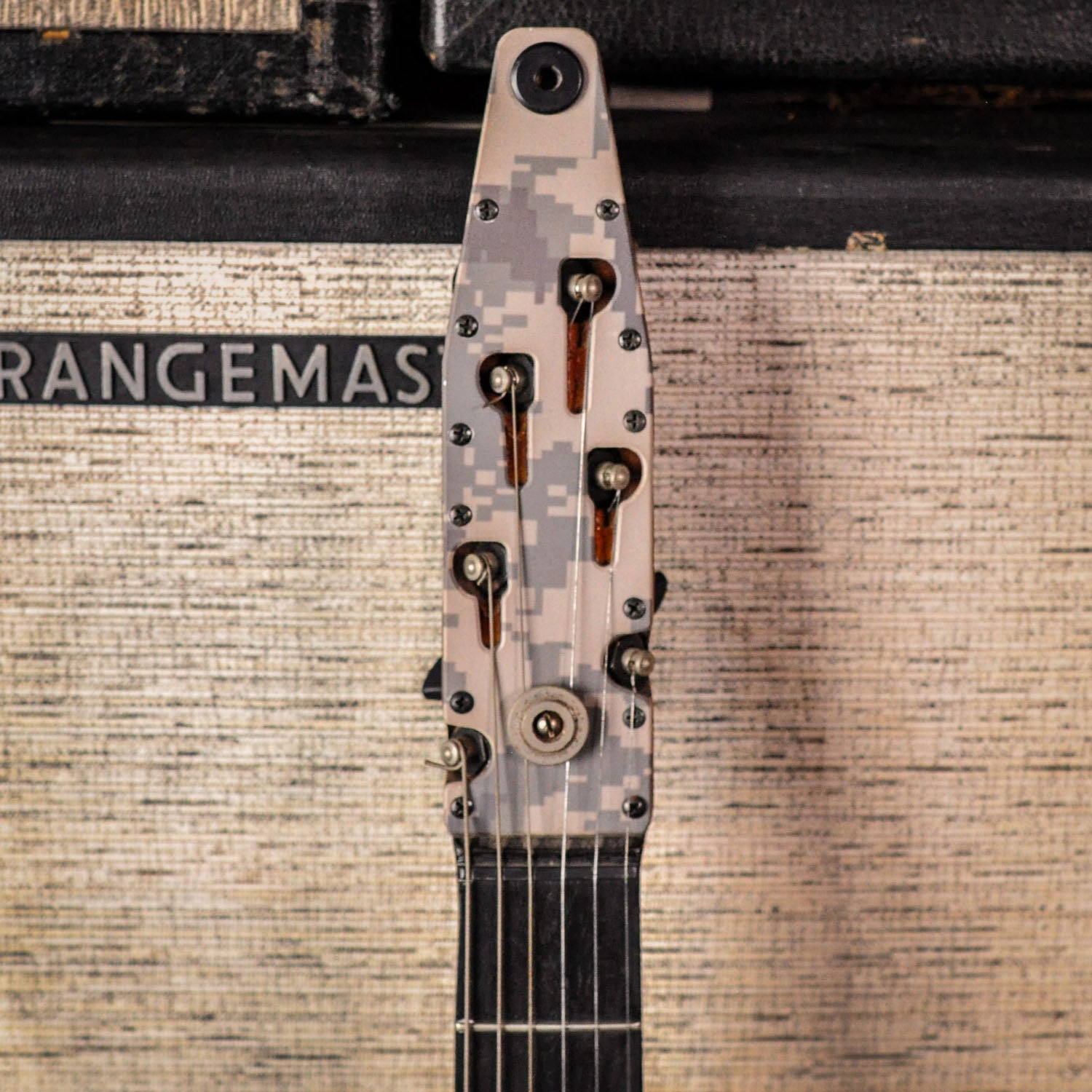 Chris Larsen Model 9 MKI Digital Camo 2000