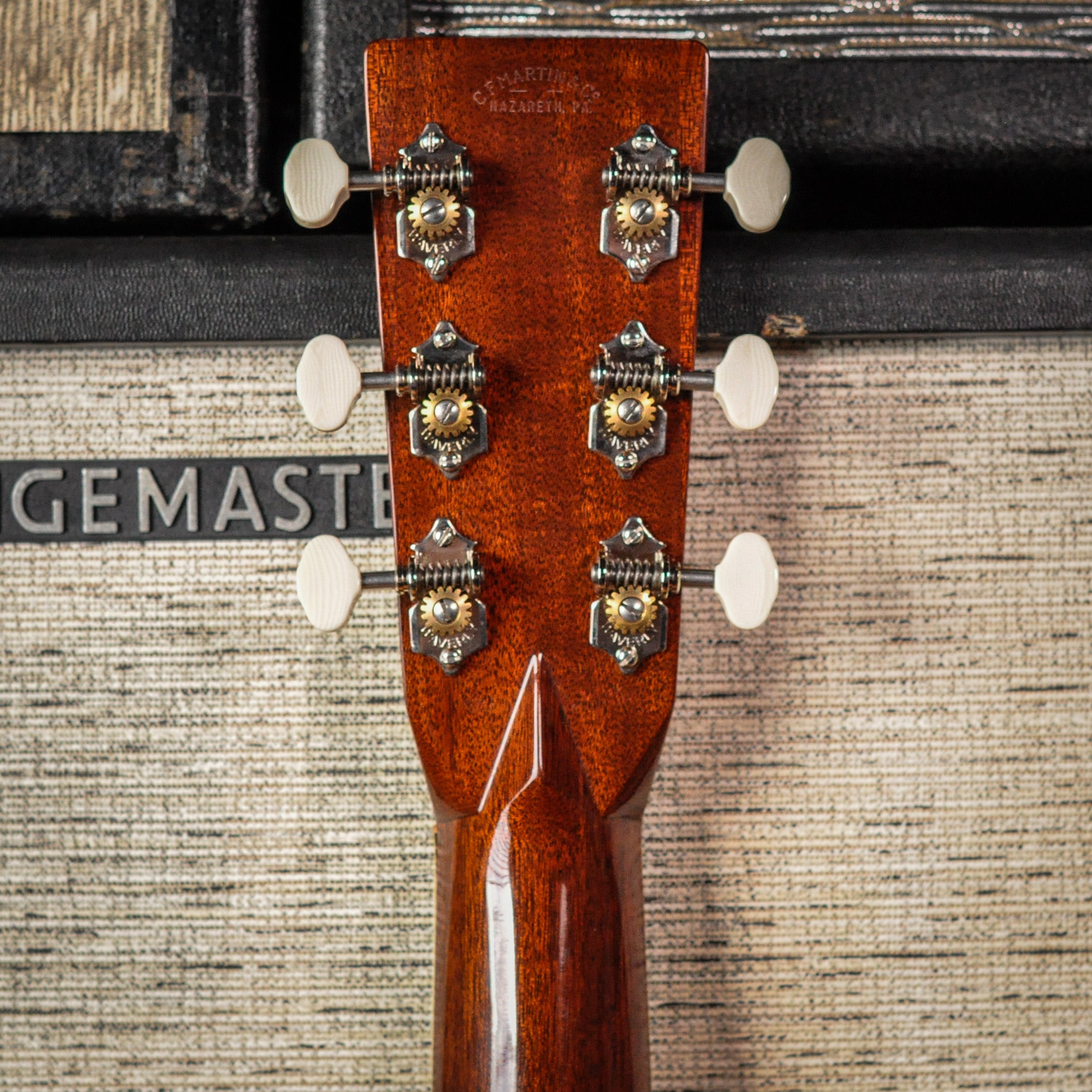 Martin 000-42M Eric Clapton Signature Sunburst 2008