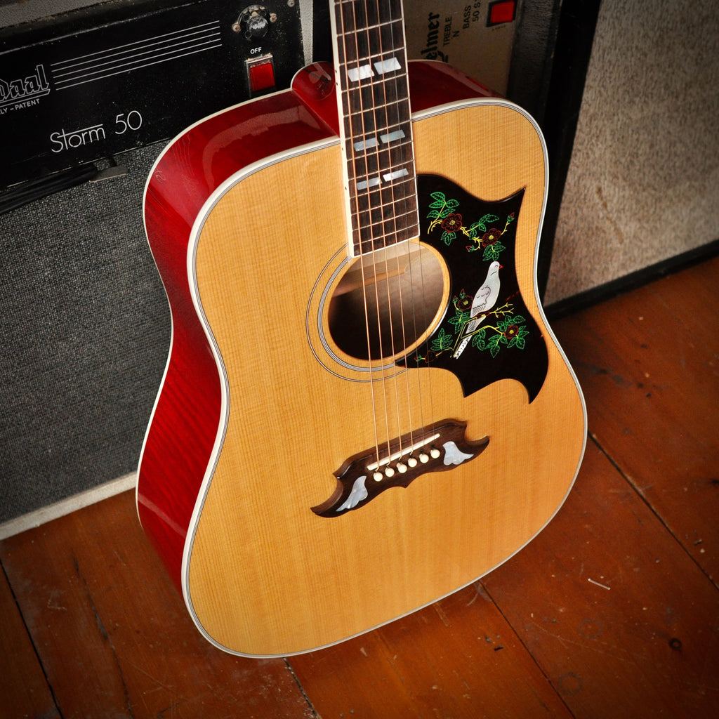 Gibson Dove Natural 2001