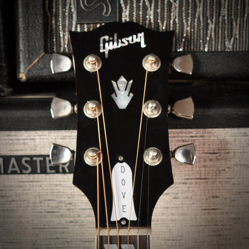 Gibson Dove Natural 2001