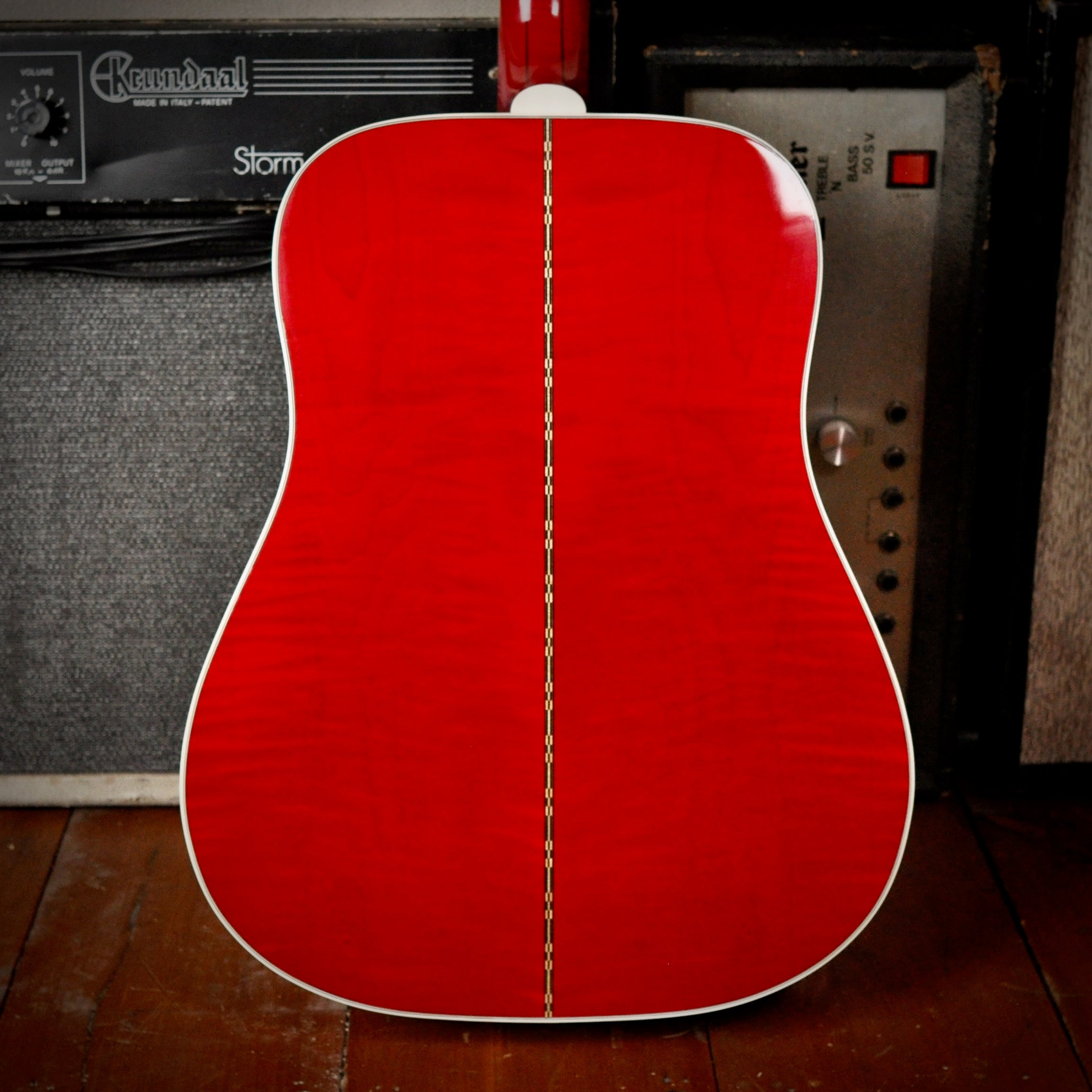 Gibson Dove Natural 2001