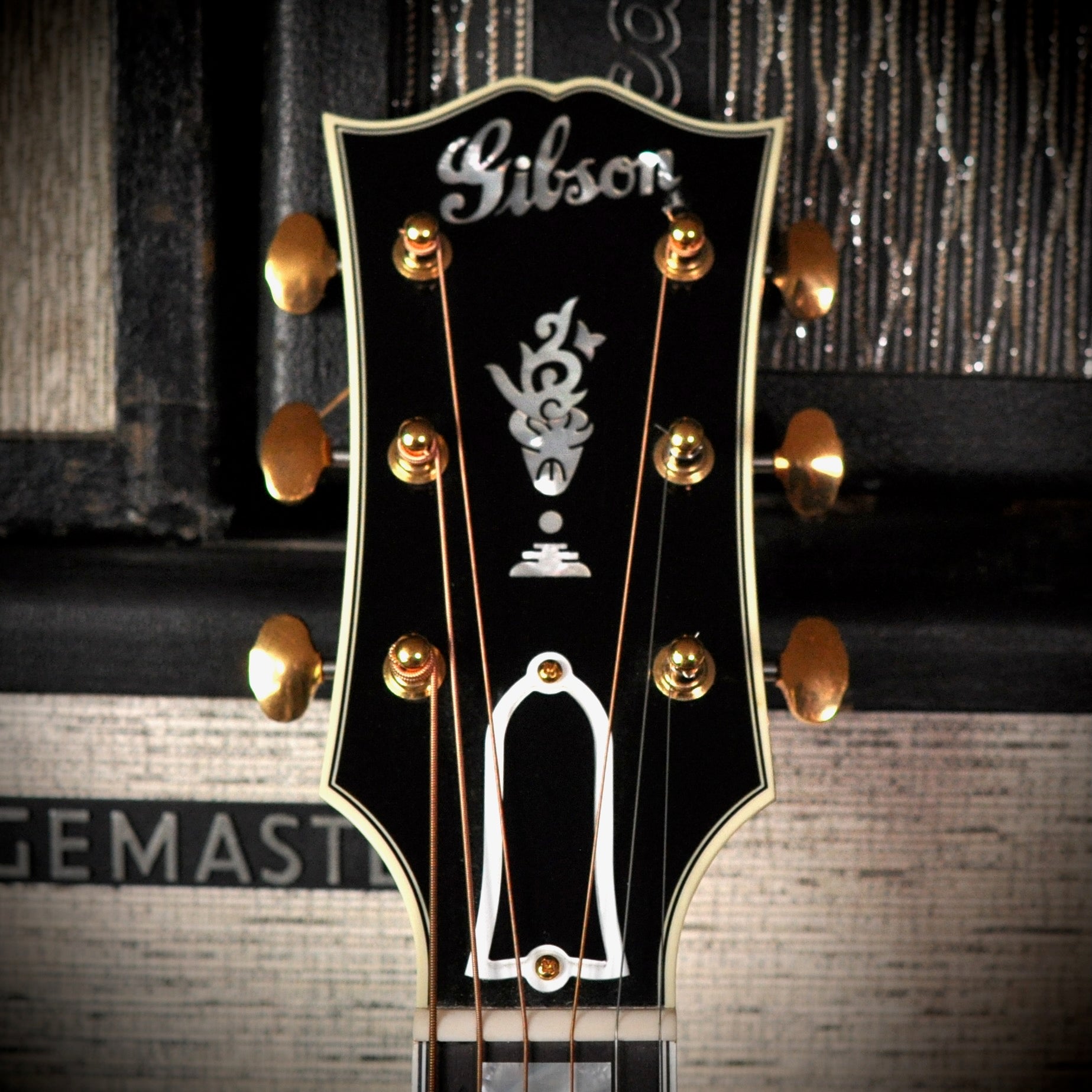 Gibson SJ-200 Western Classic Custom Sunburst 2023