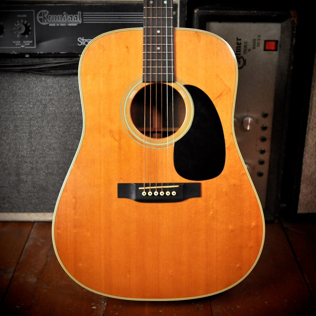 Martin D-28 Natural 2001