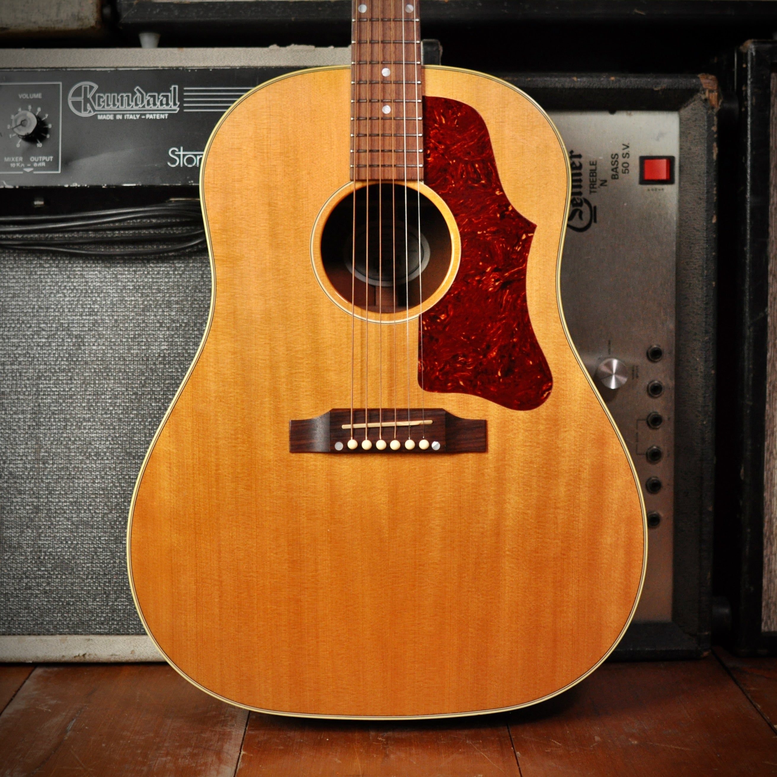 Gibson J-50 Antique Natural 2012