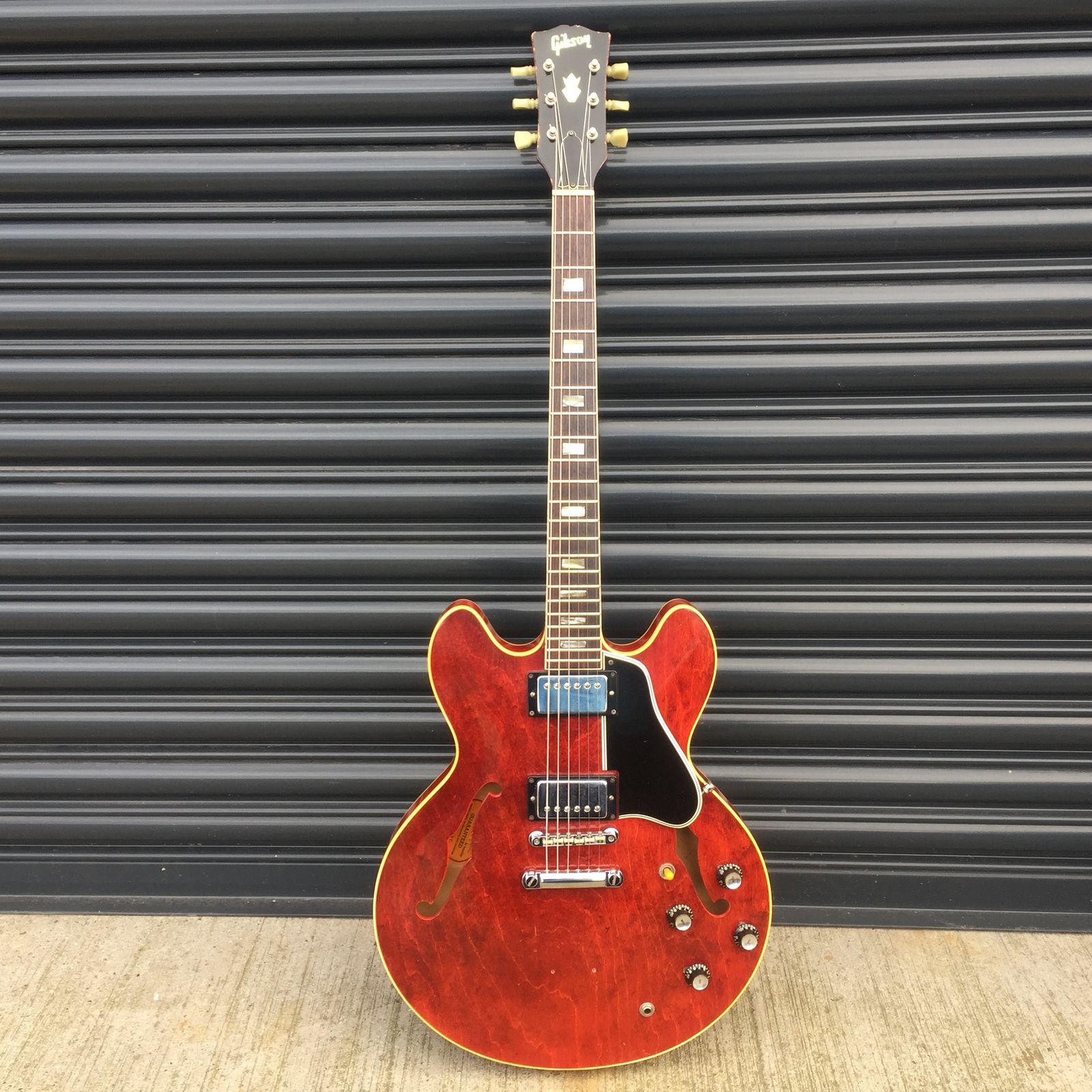 Gibson ES335 Ex Gary Moore Cherry Red 1966