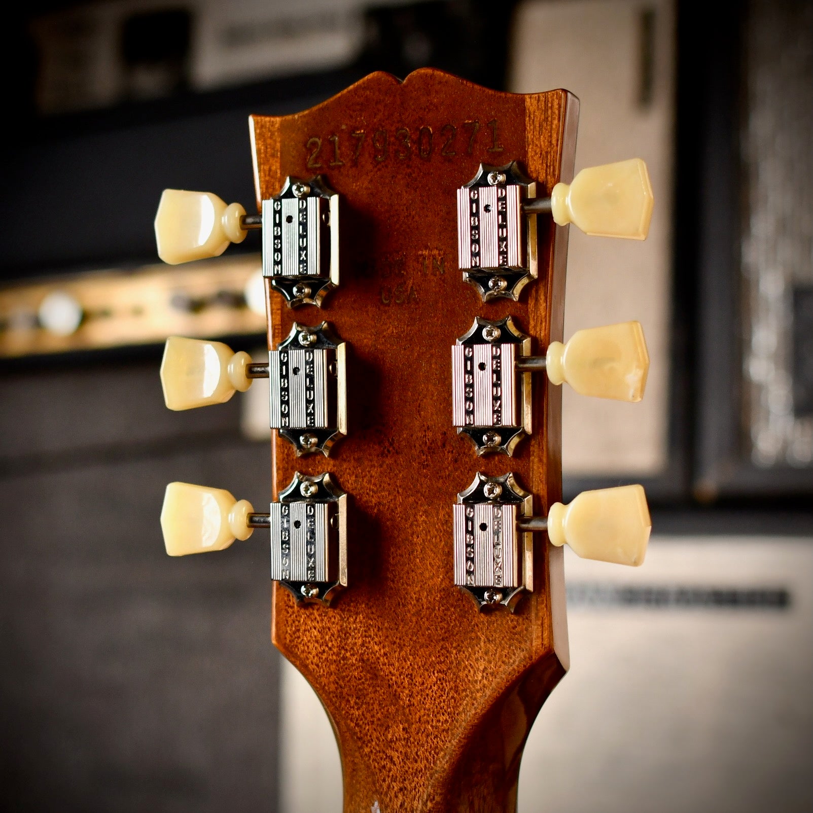 Gibson Les Paul 70s Deluxe Gold Top 2023