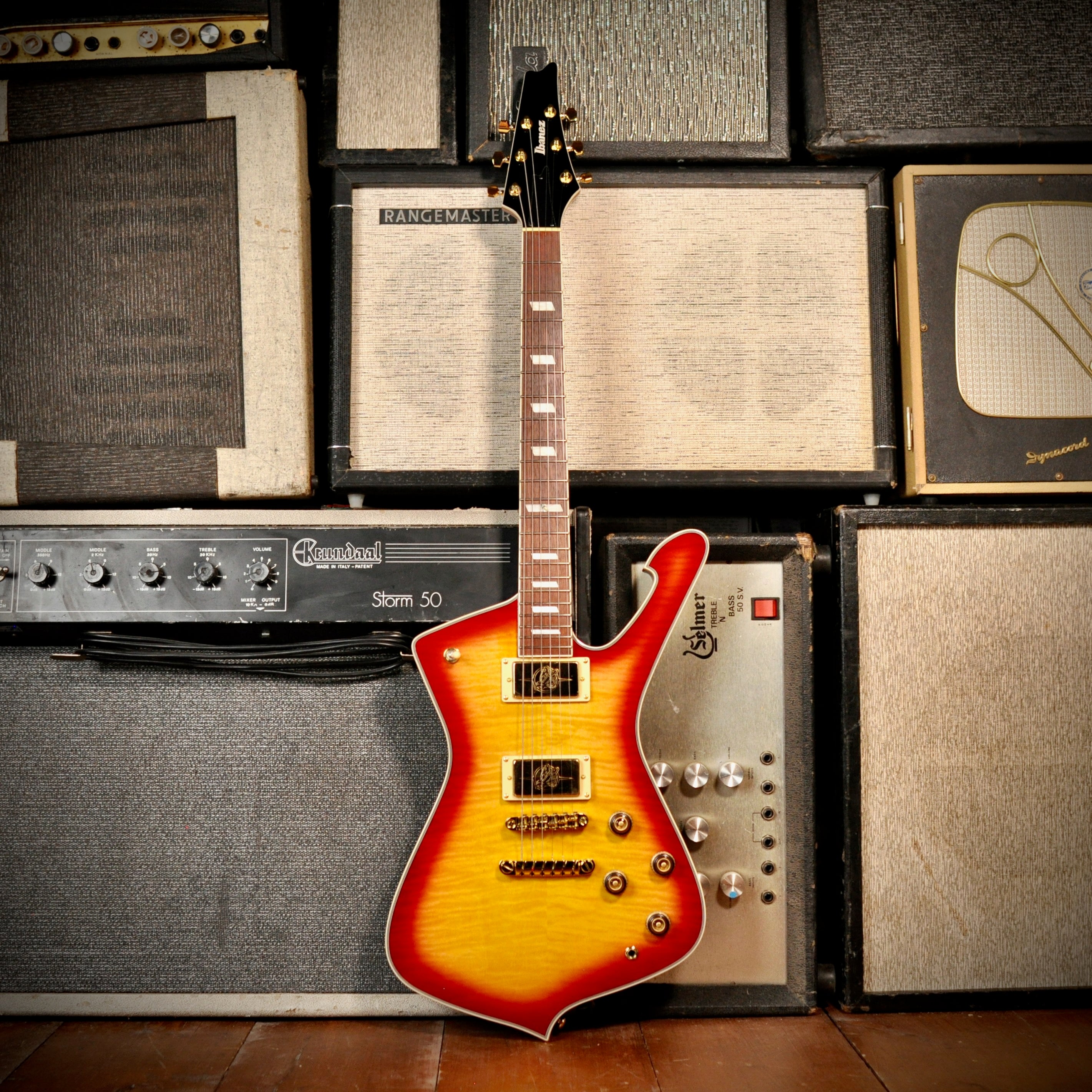 Ibanez Iceman IC420FM Cherry Sunburst 2025