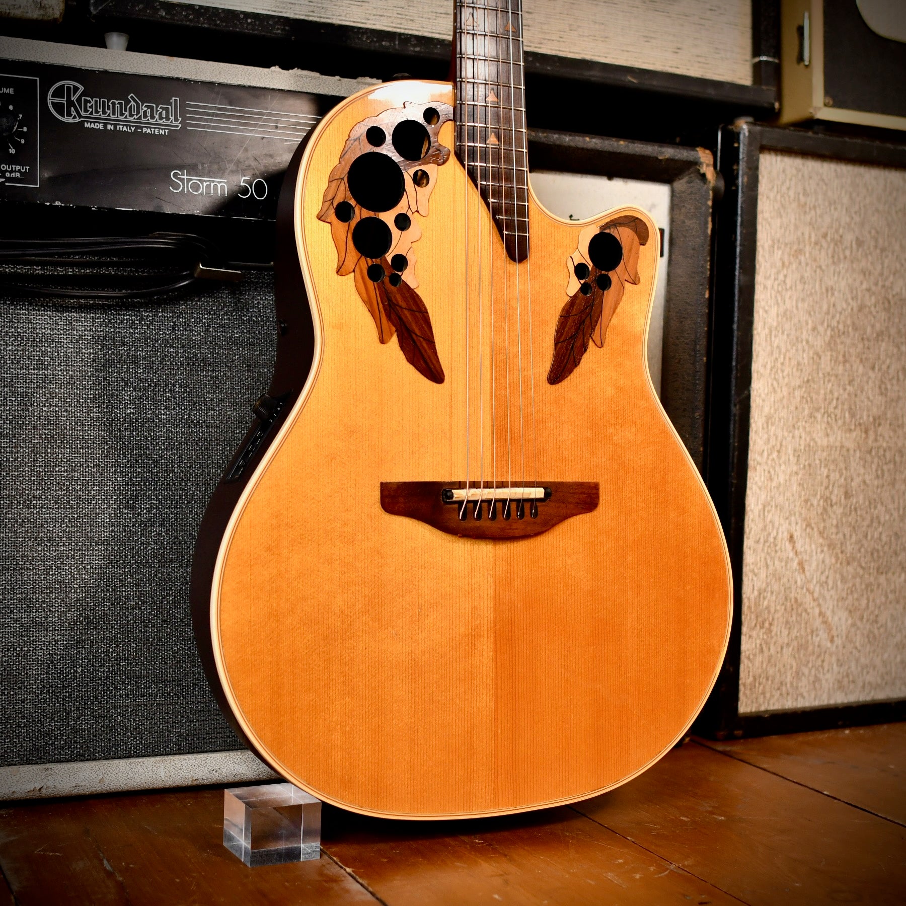 Ovation 1768-4 Elite Natural 1989