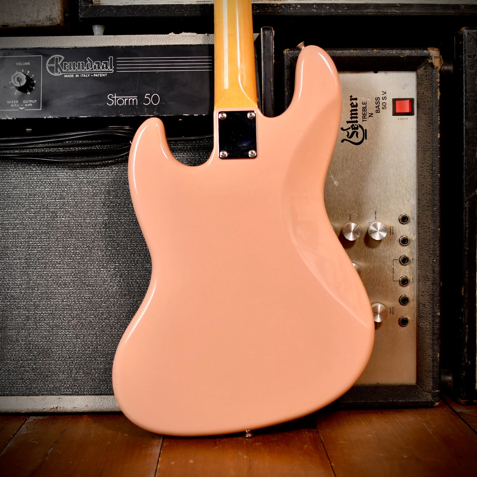 Fender Jazz Bass MIJ Flamingo Pink 2017
