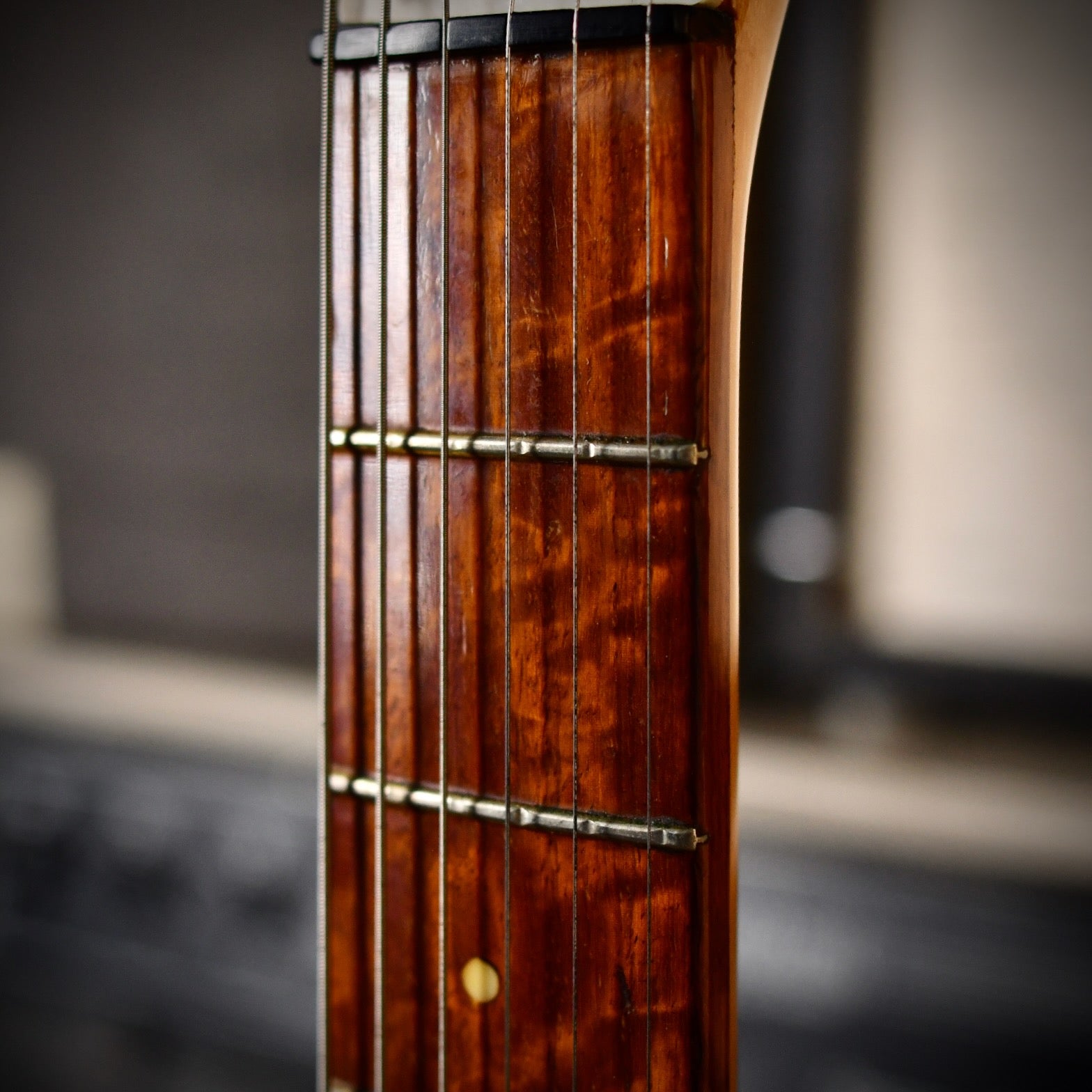 Rickenbacker 450 Mapleglo 1974