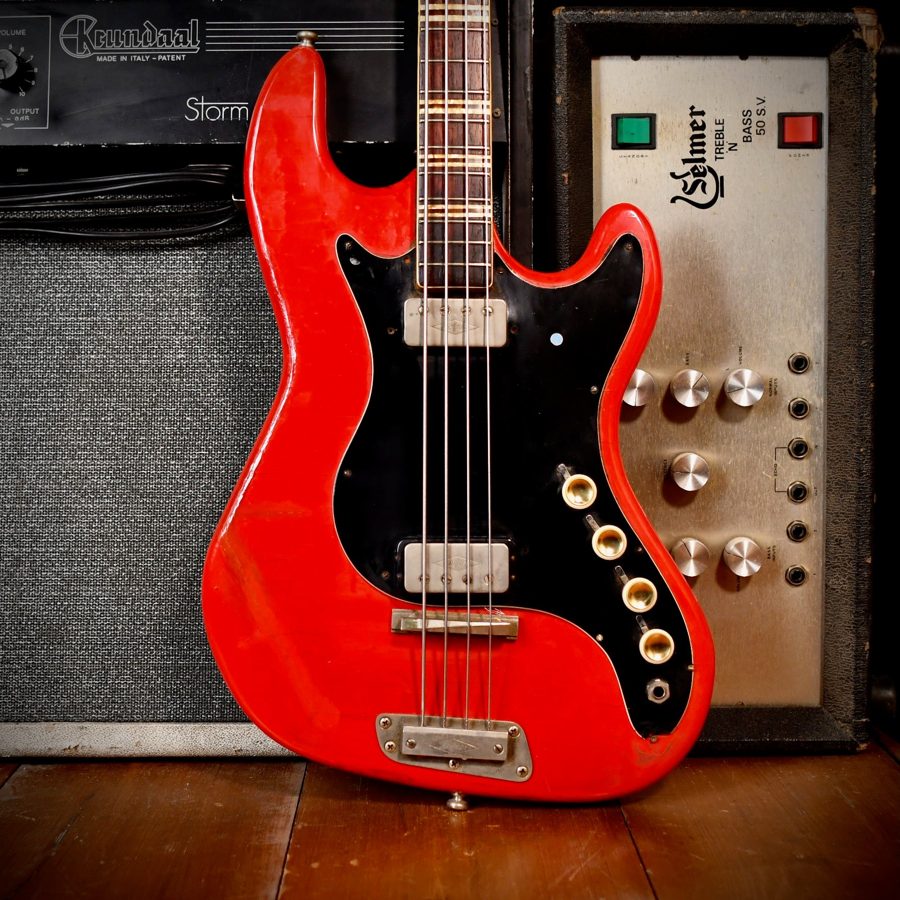 Hofner Artist 185 Bass Fiesta Red 1963