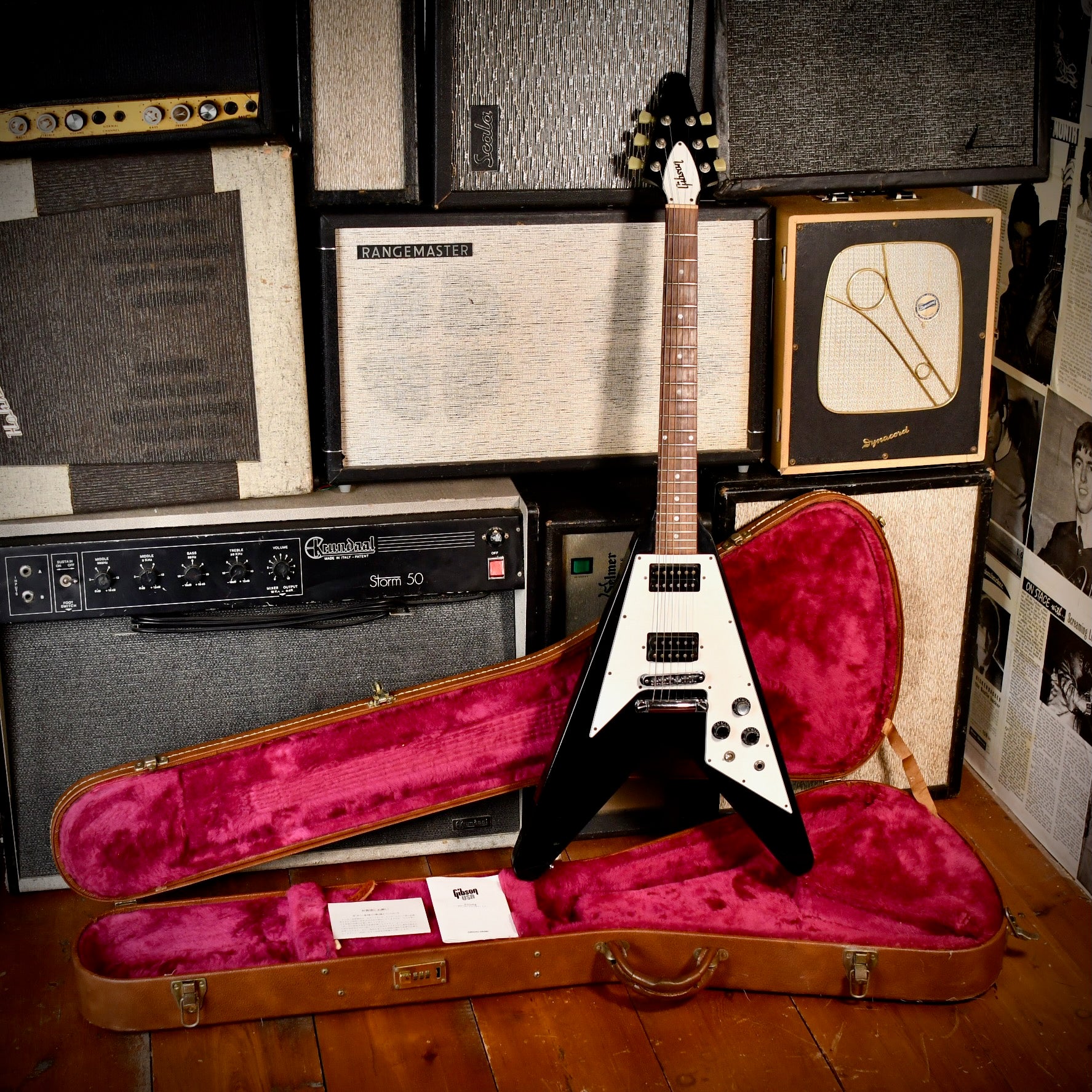 Gibson Flying V '67 RI Ebony 1998 – Hanks