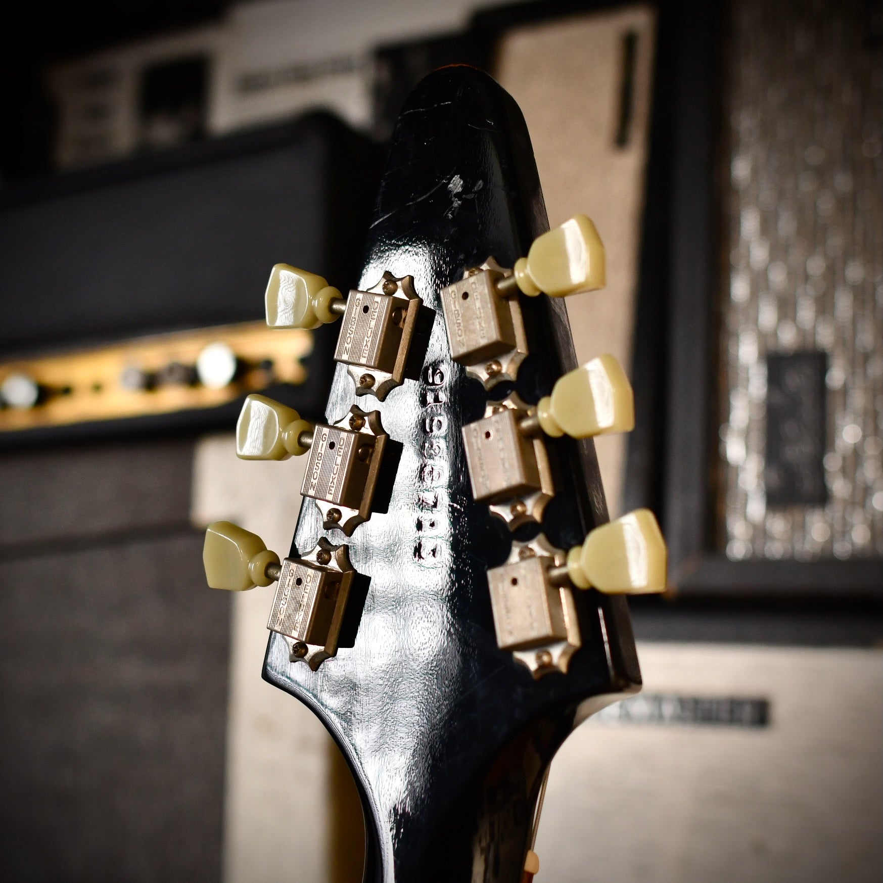 Gibson Flying V '67 RI Ebony 1998 – Hanks