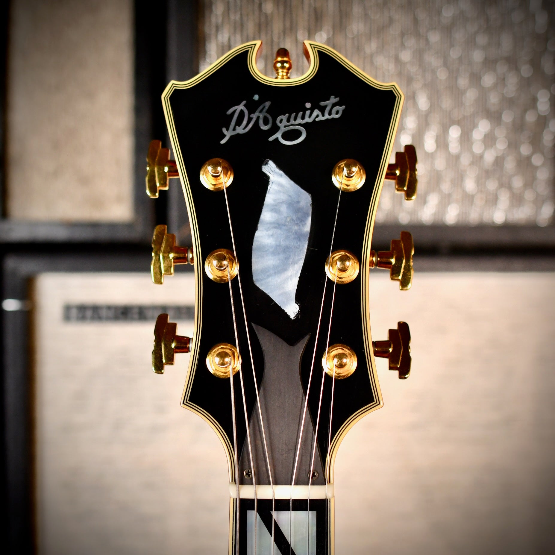 D'Aquisto DQ-NYE Archtop Violin Burst 2011