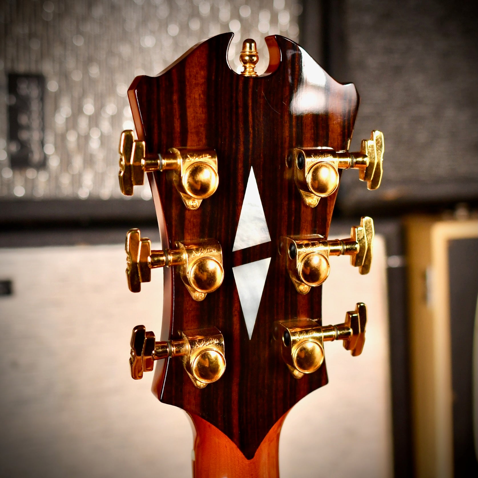 D'Aquisto DQ-NYE Archtop Violin Burst 2011