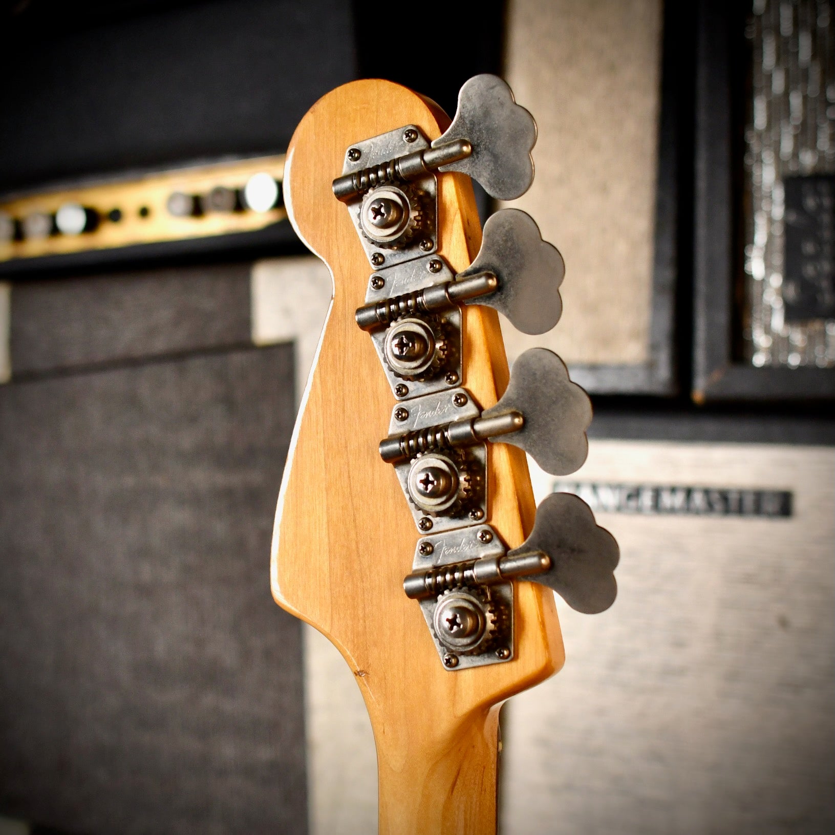 Fender Musicmaster Bass White Refinish 1978