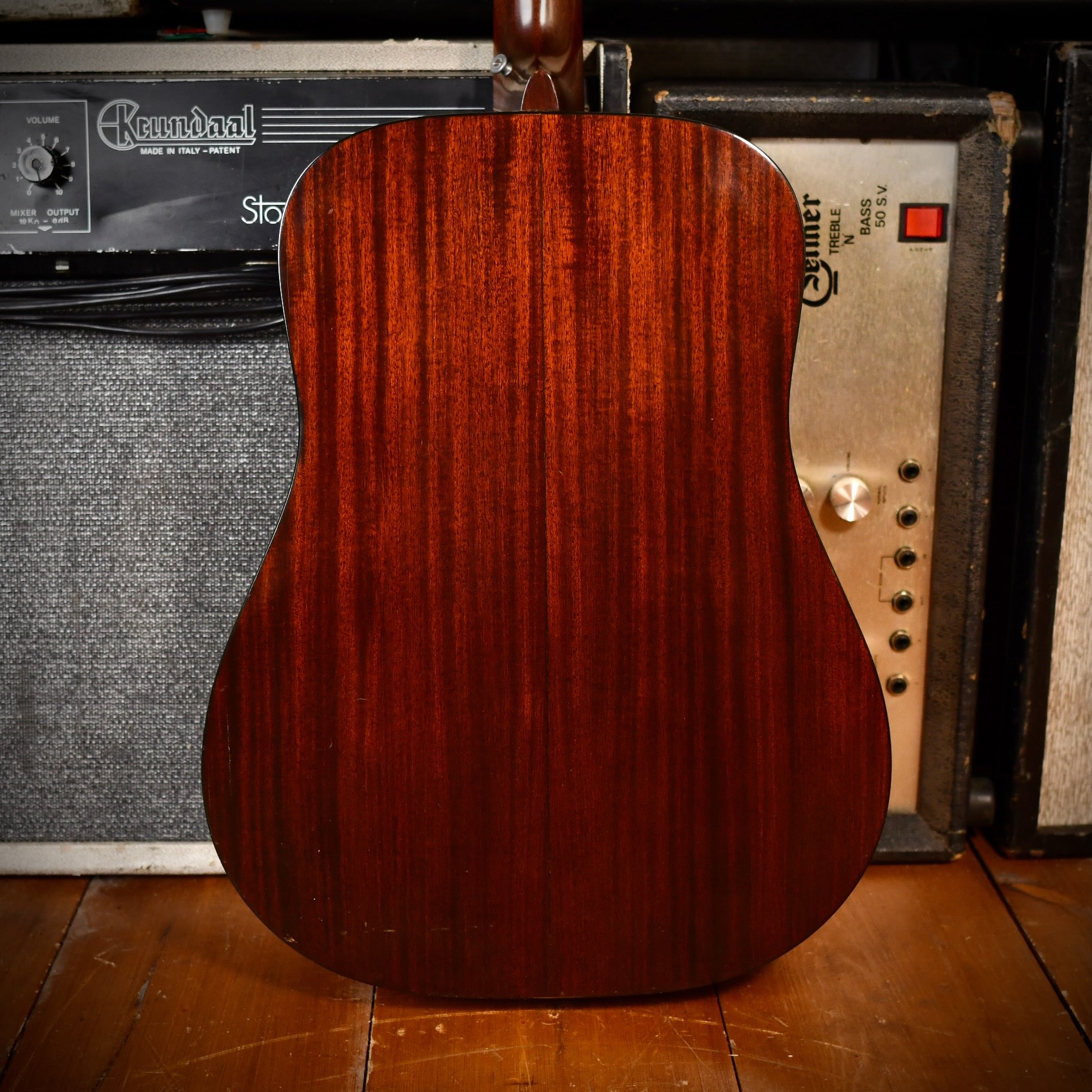 Martin D-18 Natural 1973