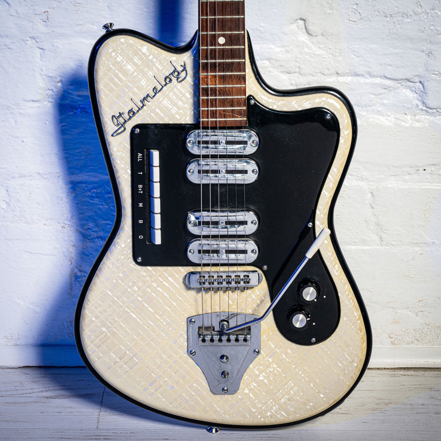 Crucianelli 4 Pickup Solidbody Pearl 1963