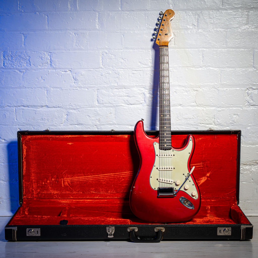 Fender Stratocaster with Birsdeye Maple Neck Candy Apple Red 1960