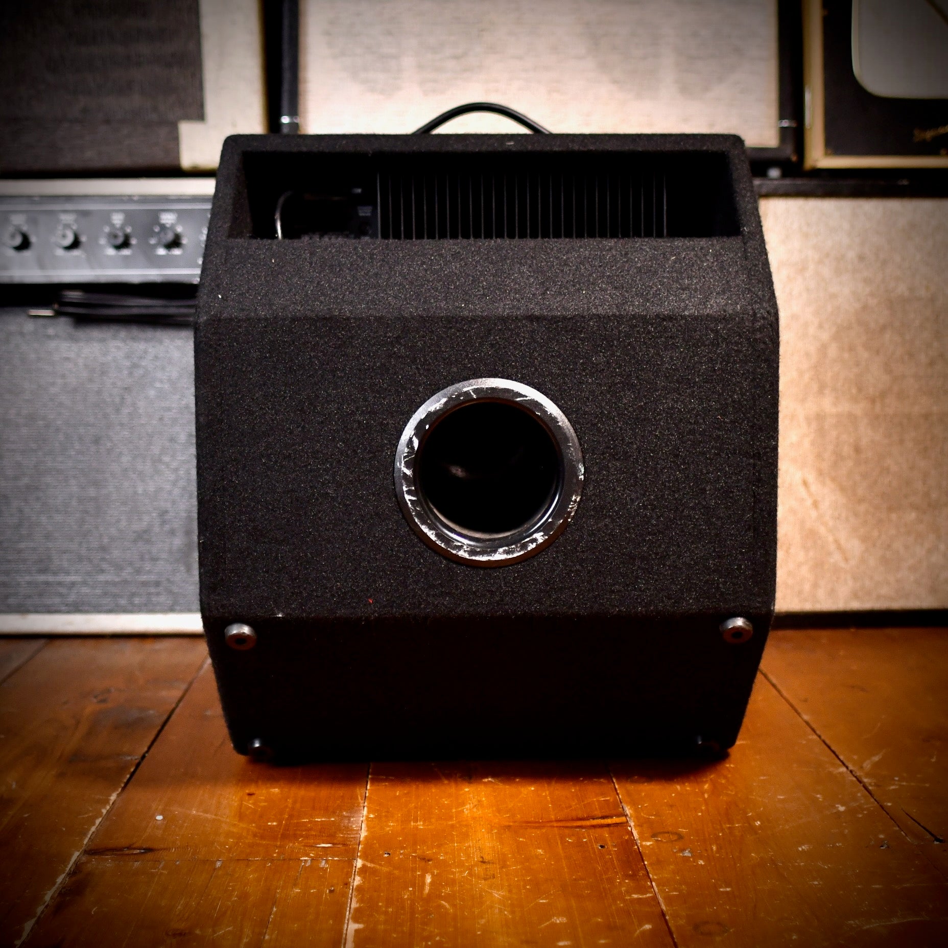 Hartke Kickback 15 Bass Combo 2006