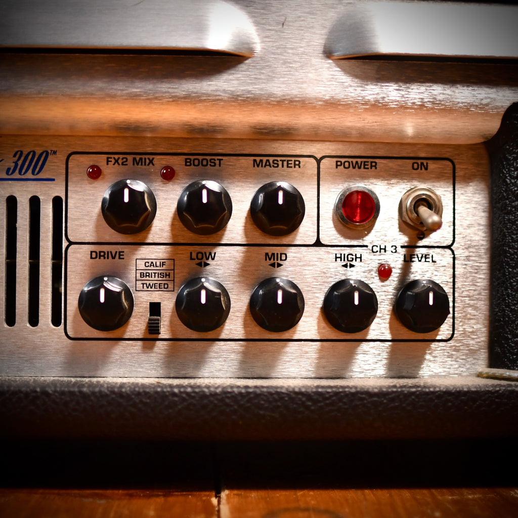 Tech 21 Trademark 300 Amp Head 2003
