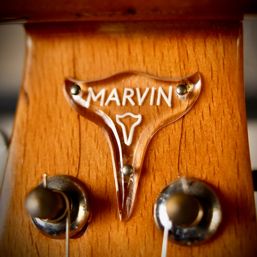Burns Hank Marvin Signature White 1965