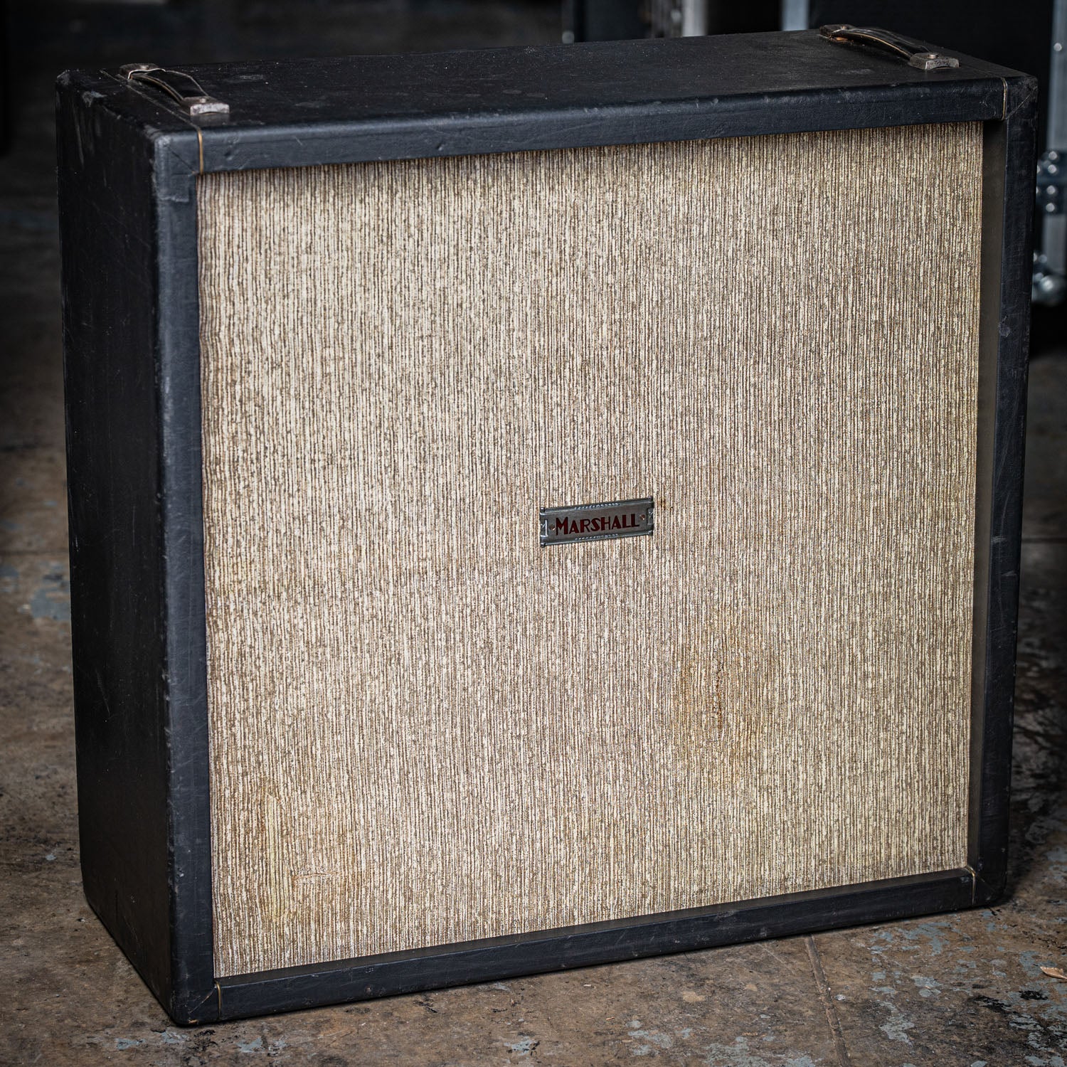Marshall Metal Badge 4x12 Cabinet Black 1963
