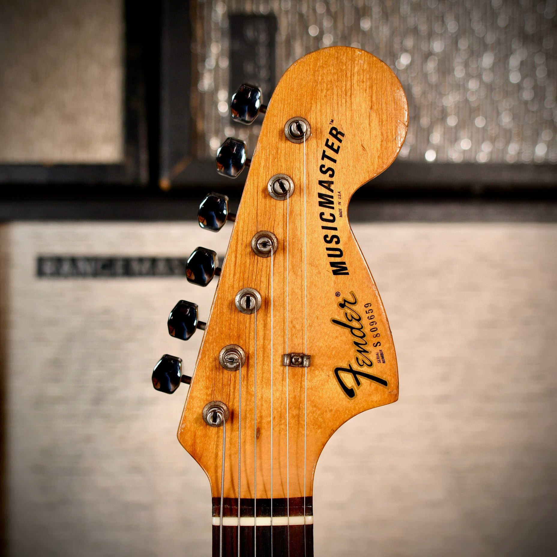 Fender Musicmaster Black 1979 – Hanks