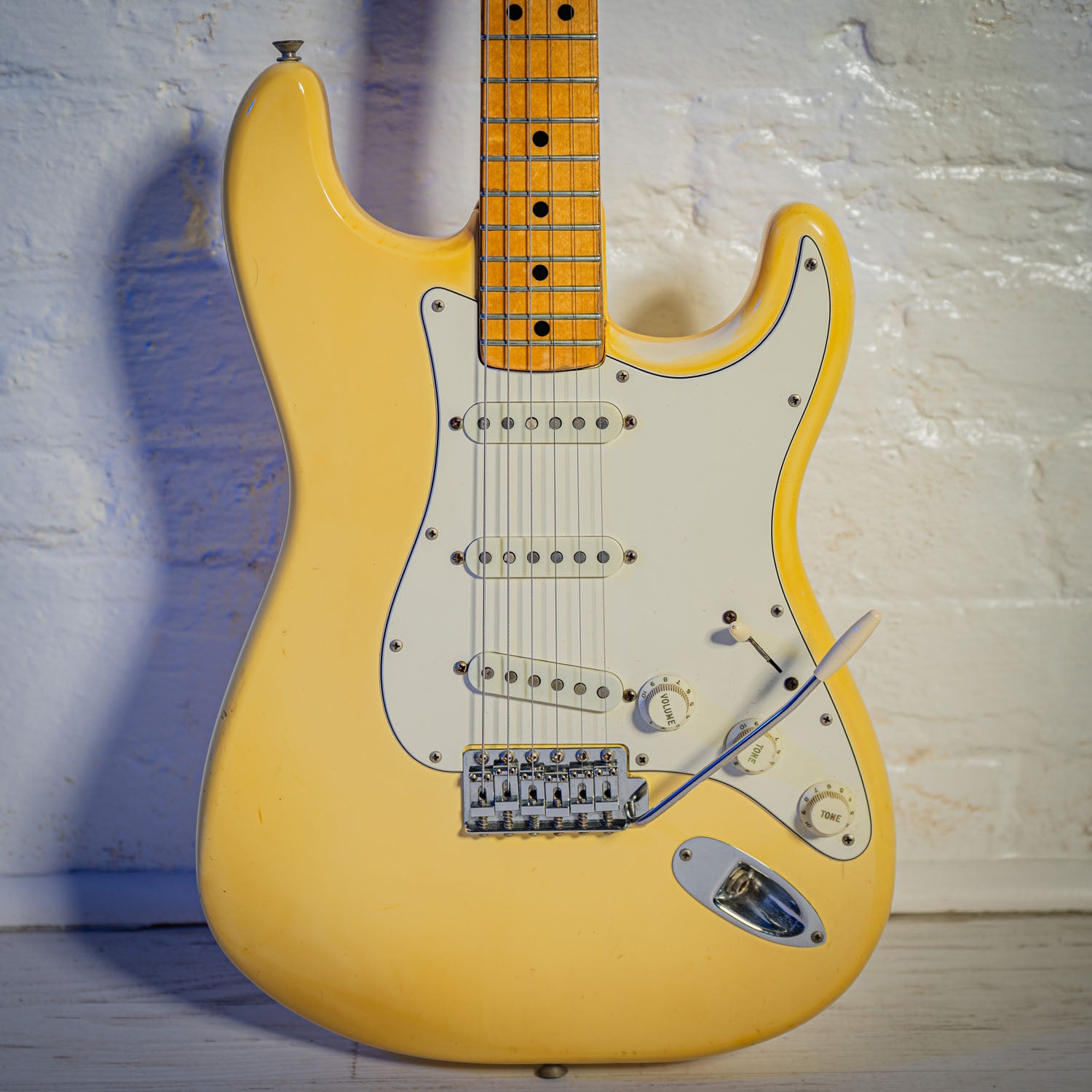 Fender Stratocaster Ex George Harrison Ringo Starr THE BEATLES Blonde 1974