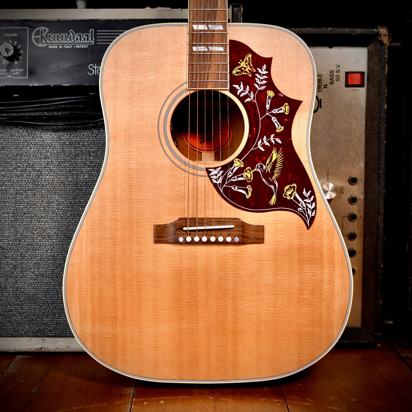 Gibson Hummingbird Faded Natural Satin 2023