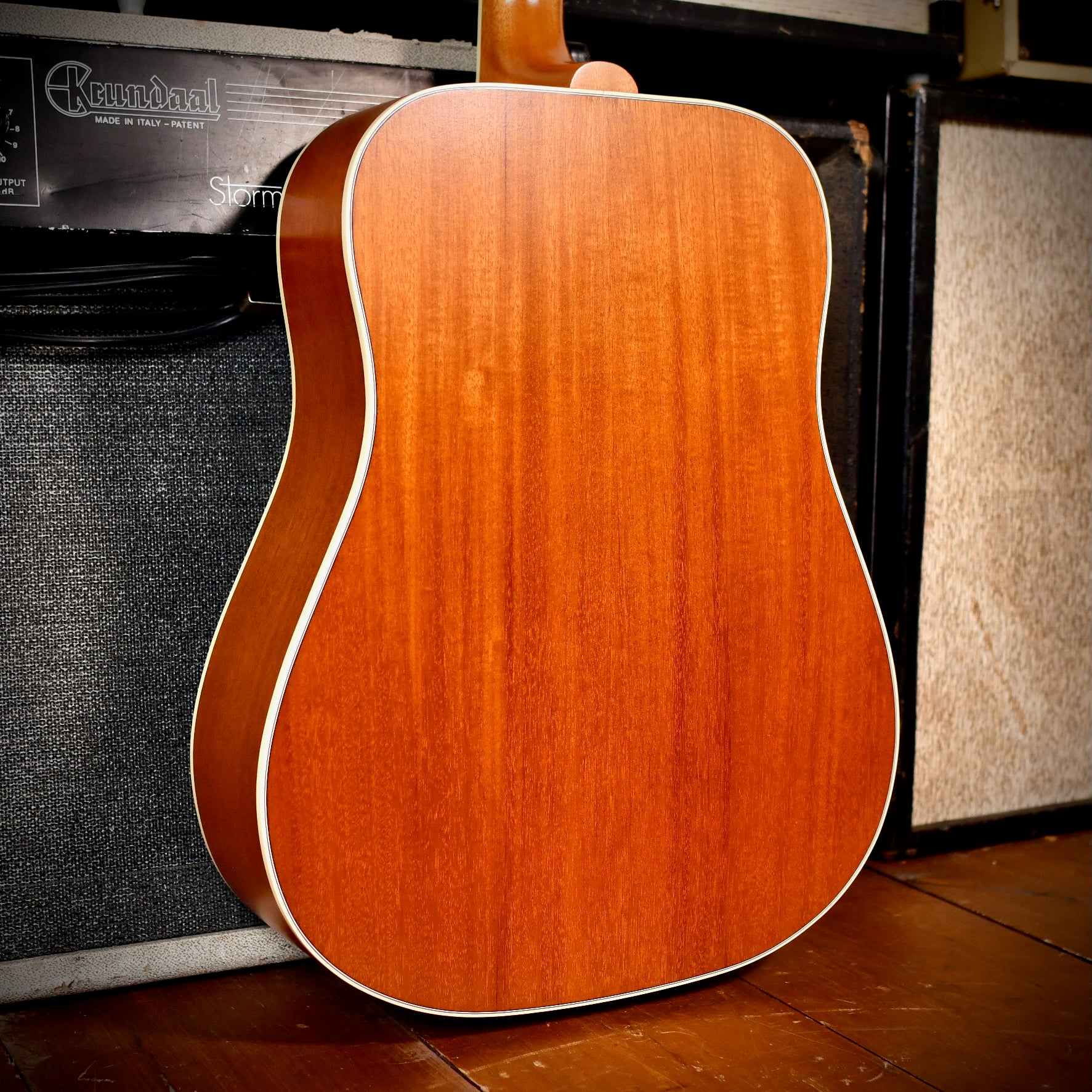 Gibson Hummingbird Faded Natural Satin 2023