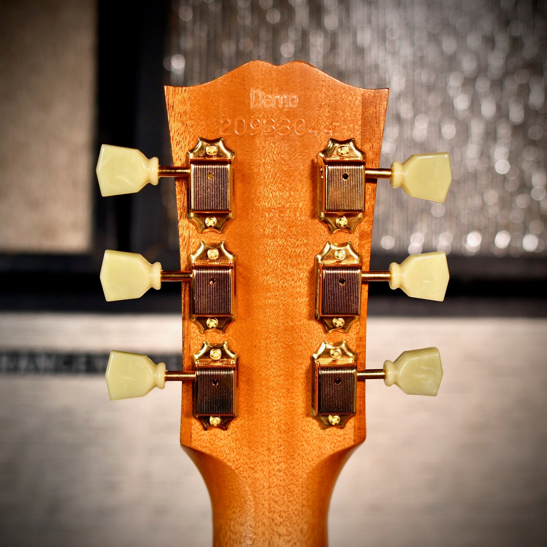 Gibson Hummingbird Faded Natural Satin 2023