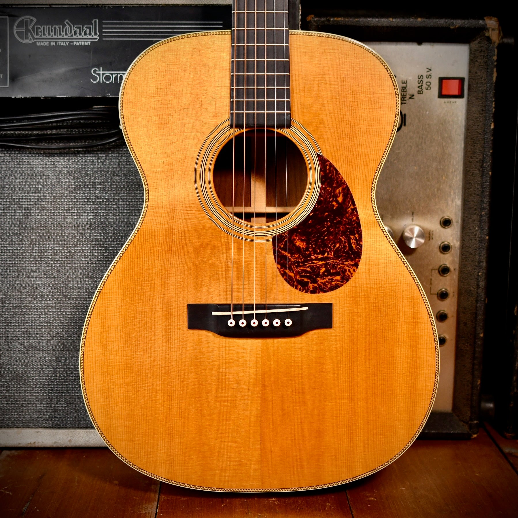 Martin OM-28V Vintage Series Natural 2000