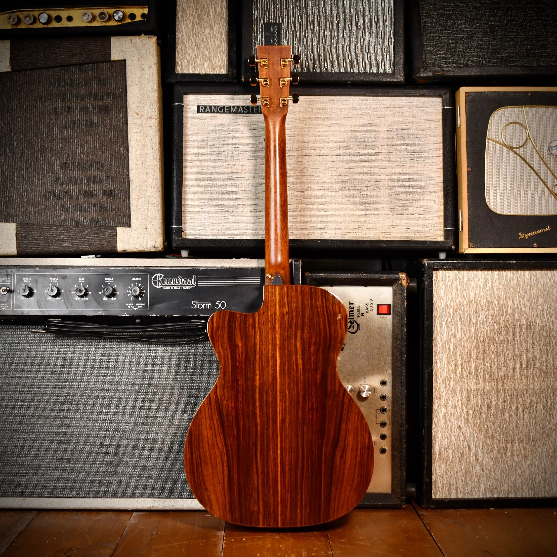 Martin OMCPA1 Performing Artist Series Natural 2010