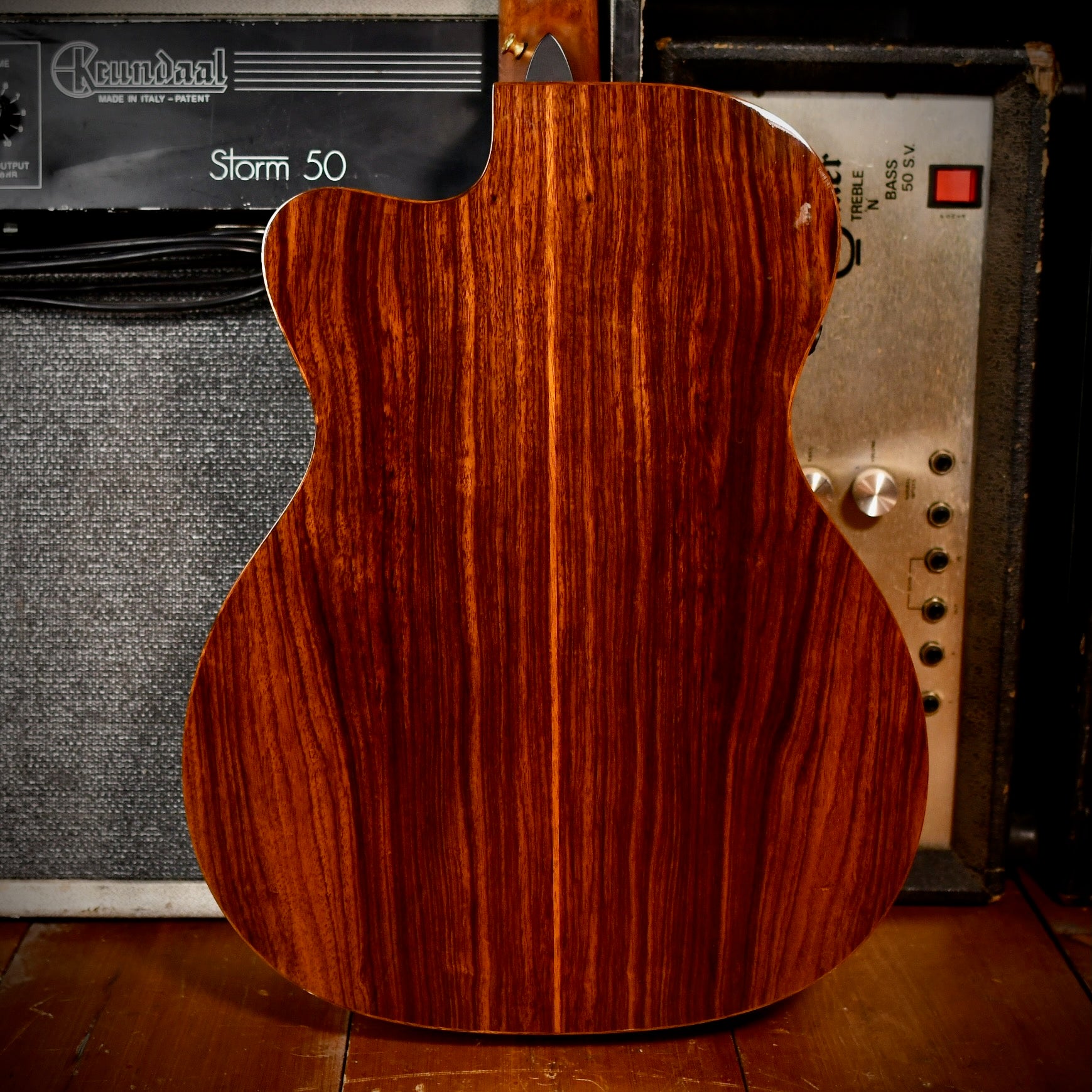 Martin OMCPA1 Performing Artist Series Natural 2010