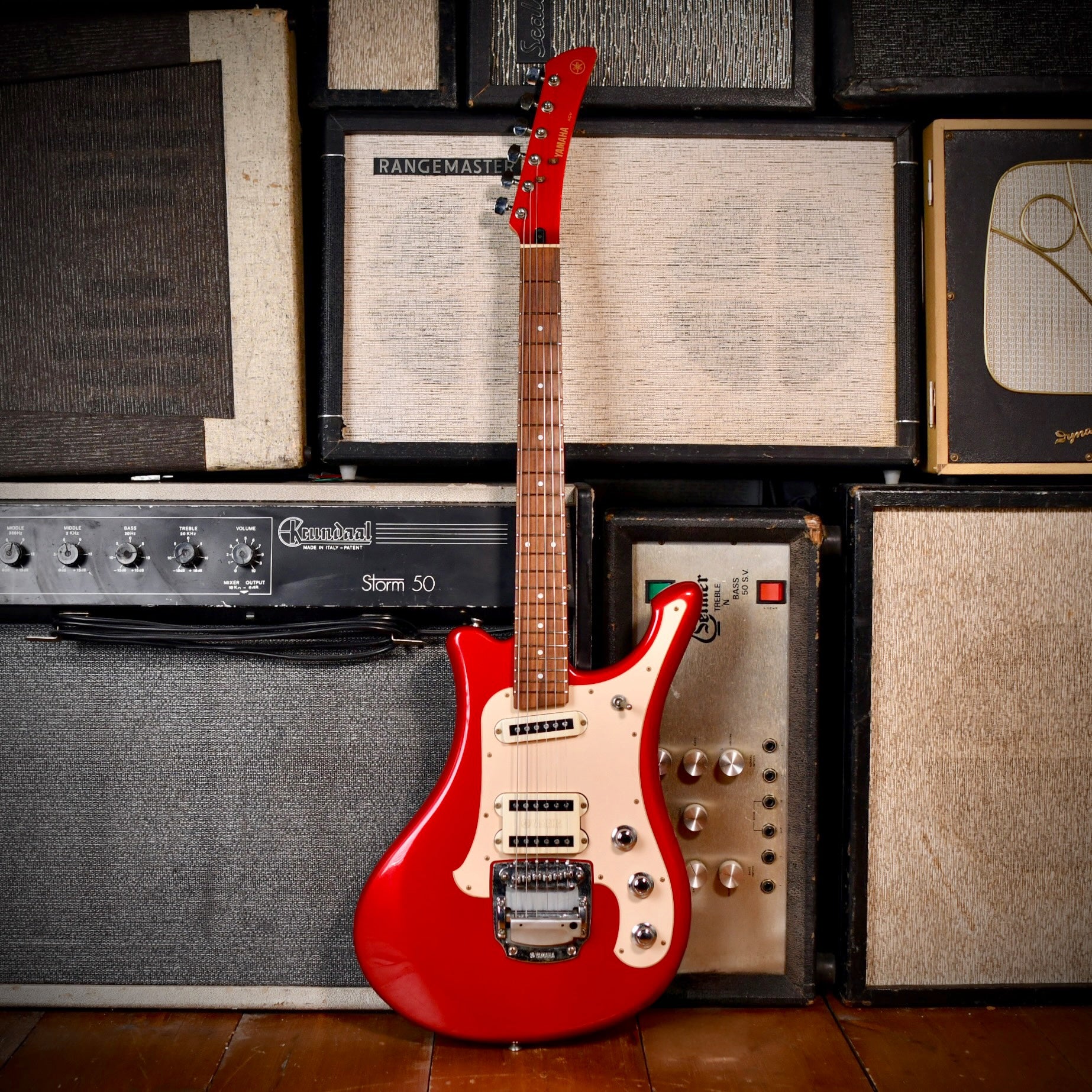 Yamaha SGV-300 Metallic Red 2000 – Hanks