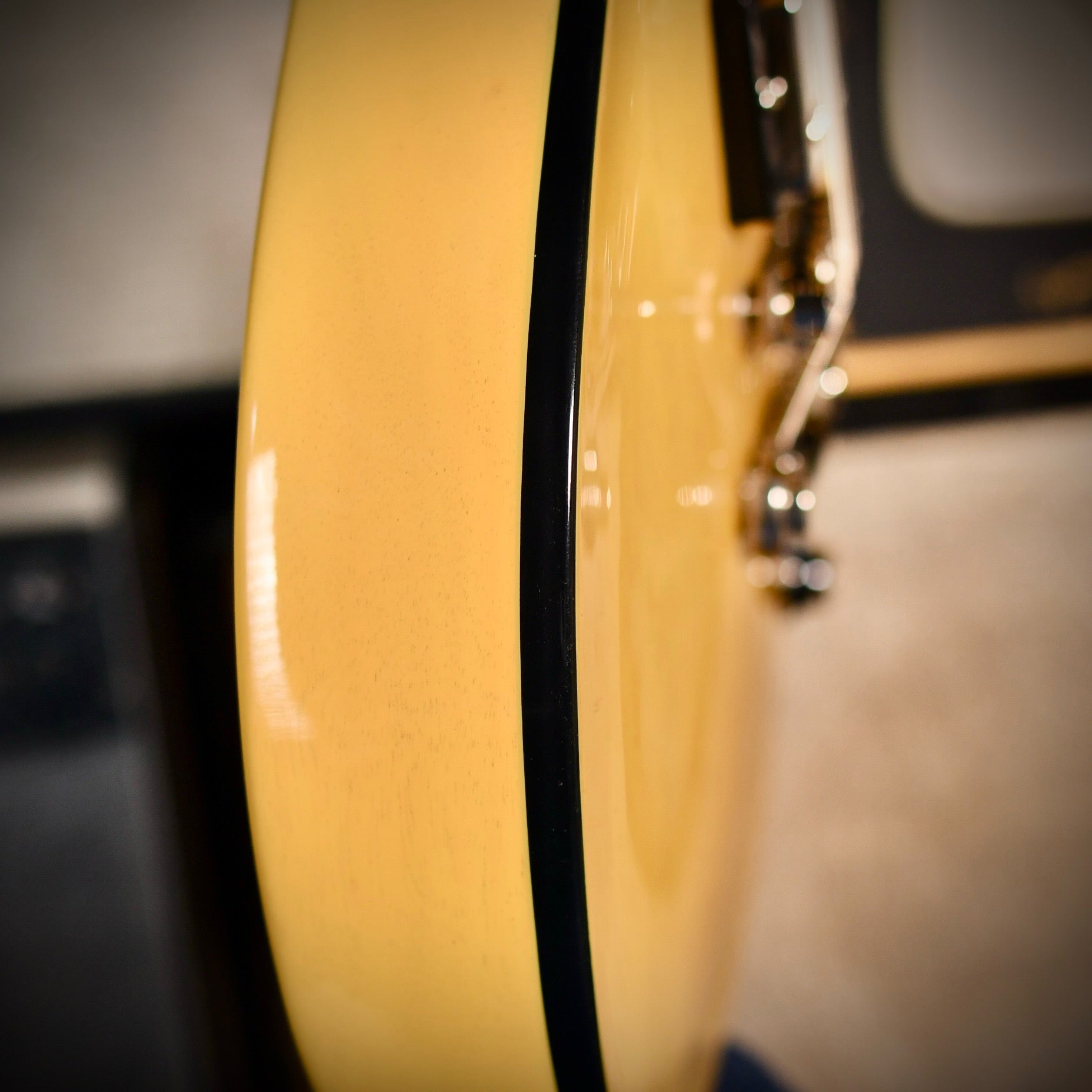 Gibson Les Paul Standard 50s Mahogany Top TV Yellow 2024