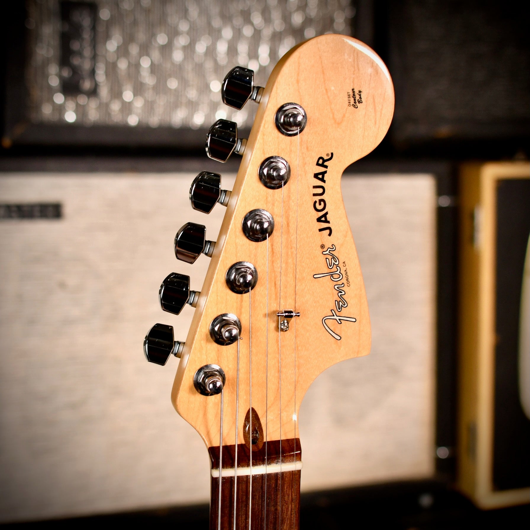 Fender Jaguar American Professional Candy Apple Red 2017