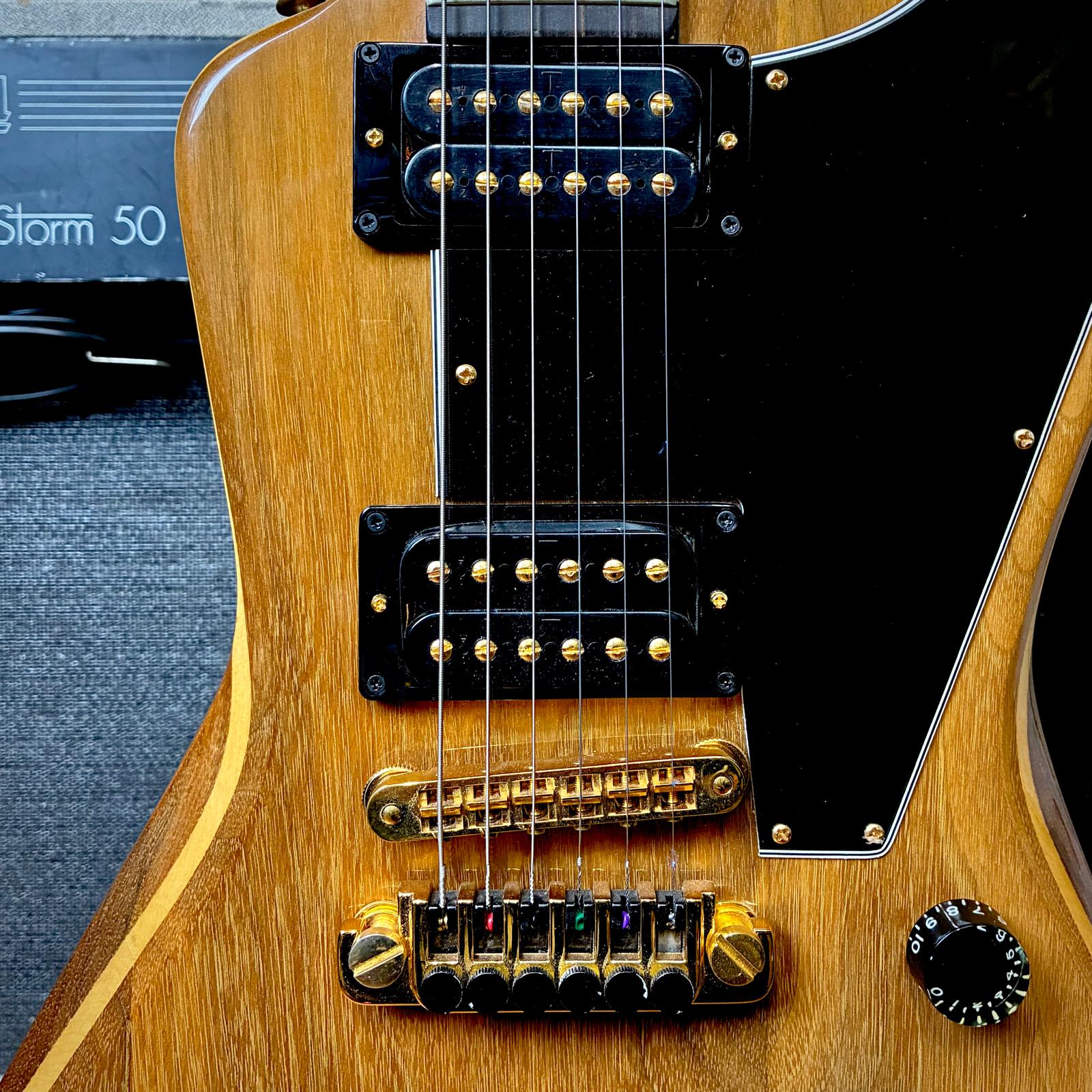 Gibson E2 Explorer Walnut 1979
