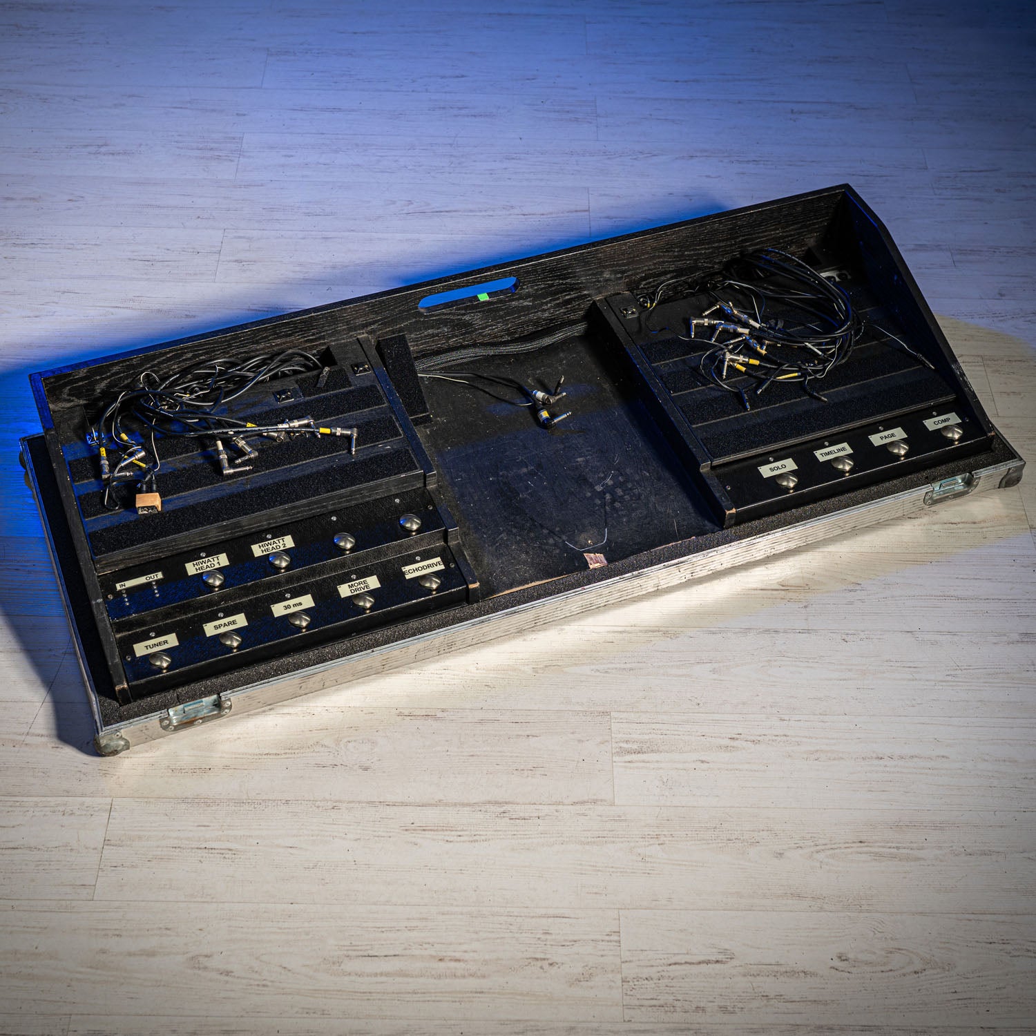 Noel Gallagher Mike Hill Custom Touring Pedal Board Black 2015