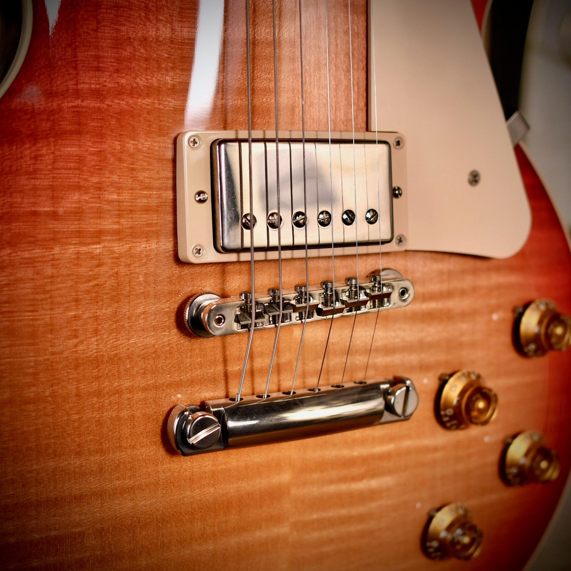 Gibson Les Paul Standard Heritage Cherry Sunburst 2023