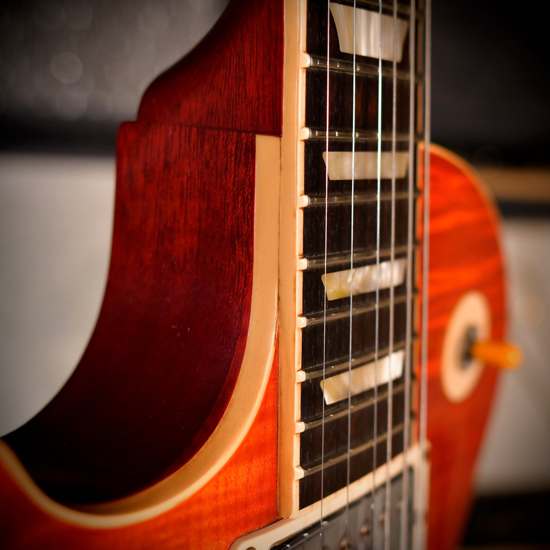 Gibson Les Paul Standard Premium Plus LEFT-HANDED Sunburst 2010