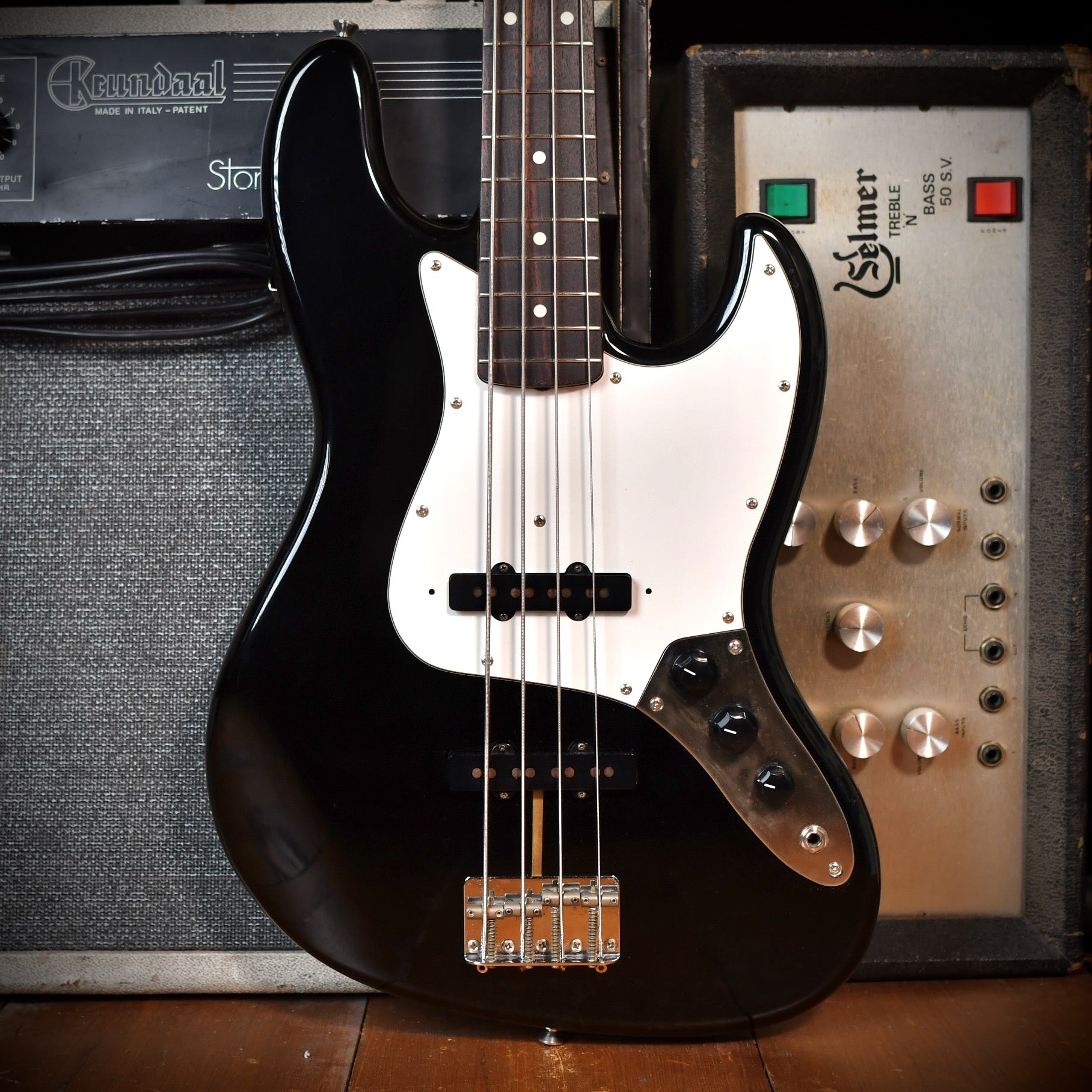 Fender MIJ Jazz Bass JB62-550 Black 1991