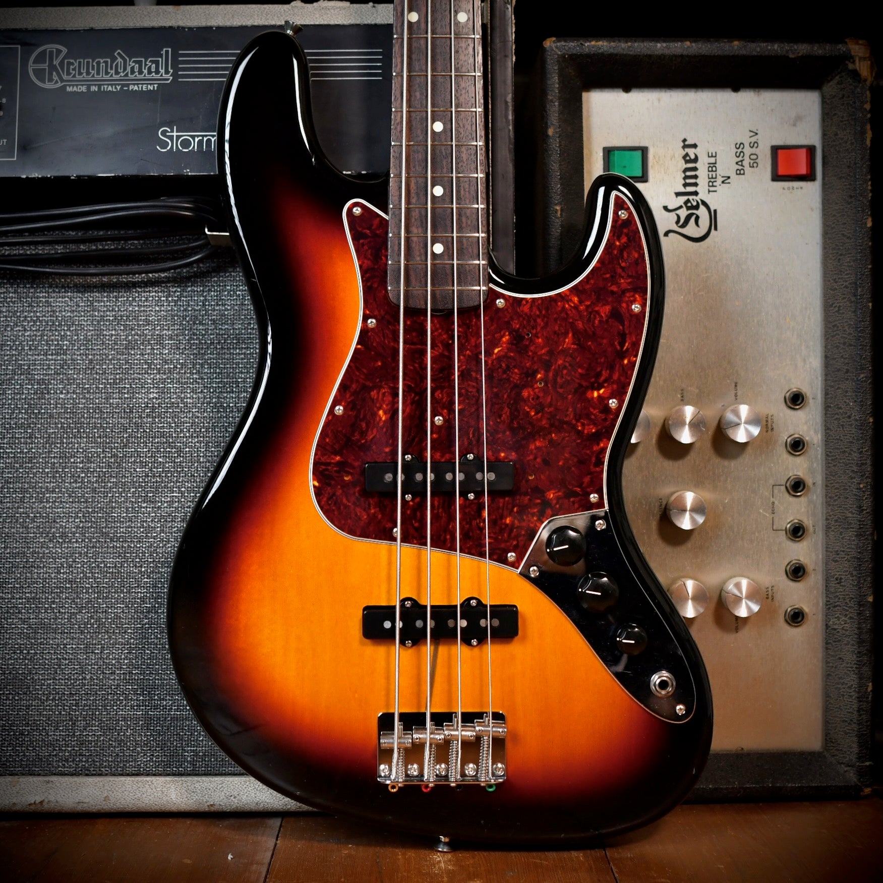 Fender MIJ Traditional 60s Jazz Bass Sunburst 2022