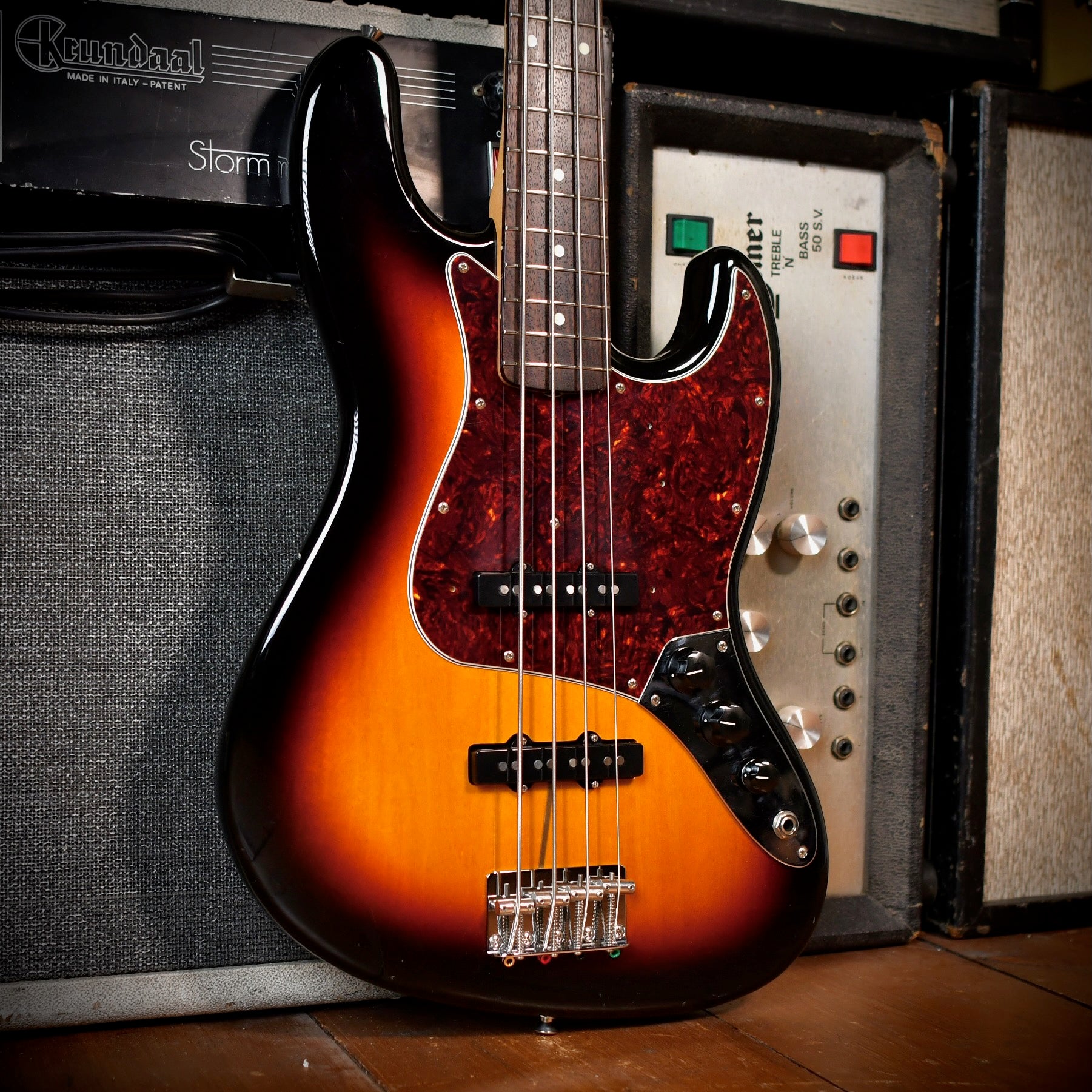 Fender MIJ Traditional 60s Jazz Bass Sunburst 2022