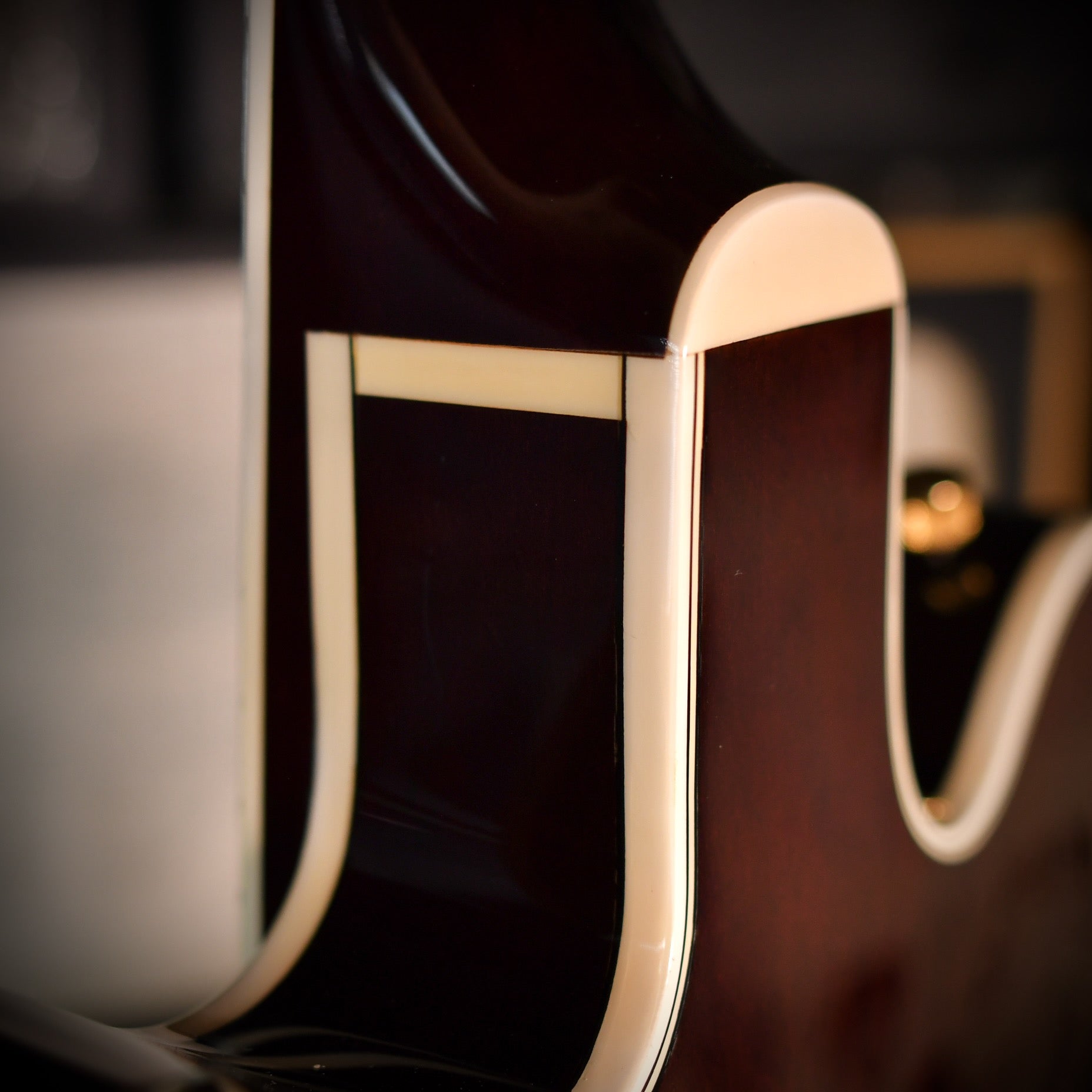 Gretsch 6122-22 Country Classic II Walnut 1995
