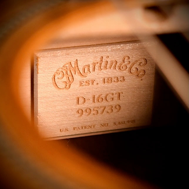 Martin D16-GT Natural 2004