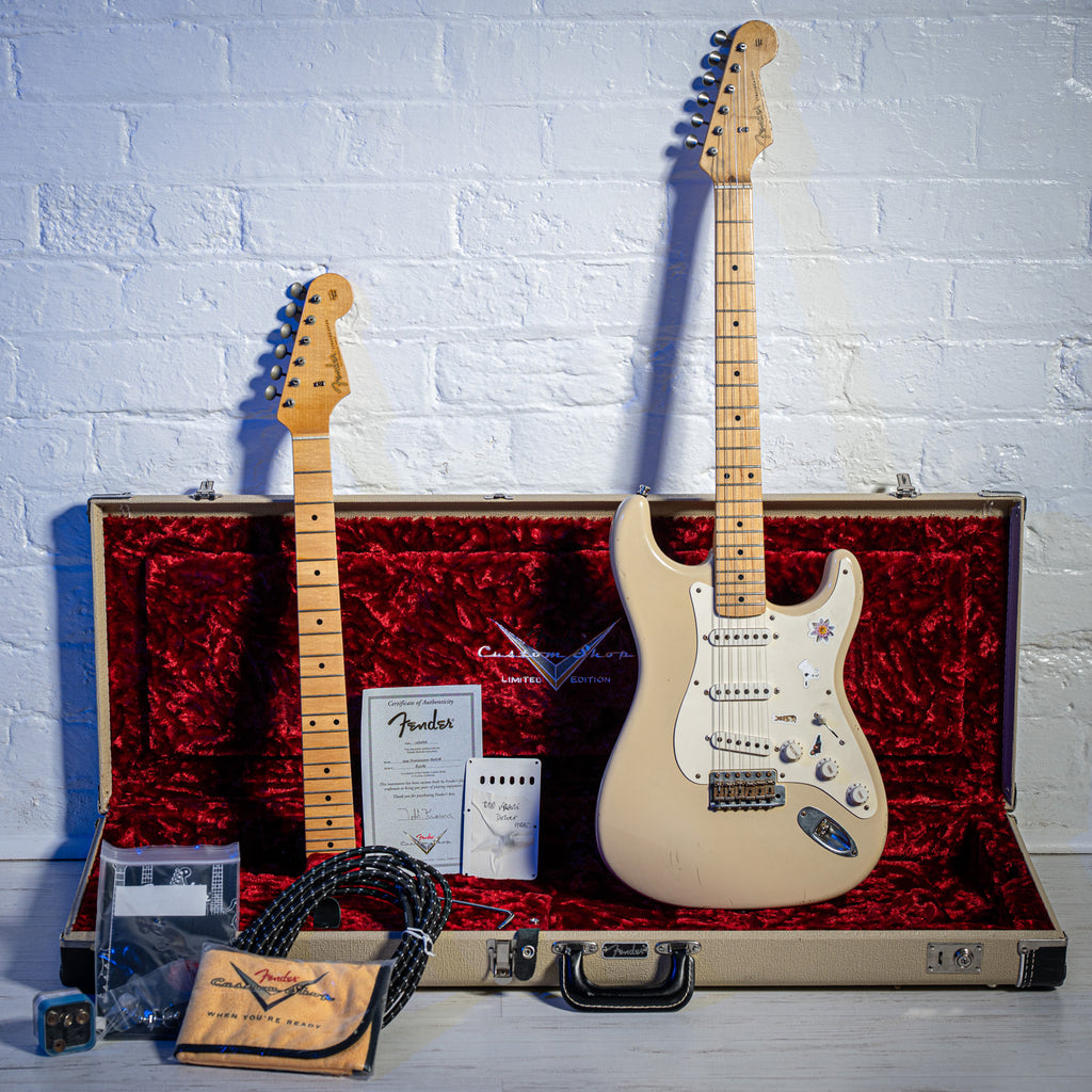 Fender Custom Shop Stratocaster Ex John Squire THE STONE ROSES Desert Sand 2006