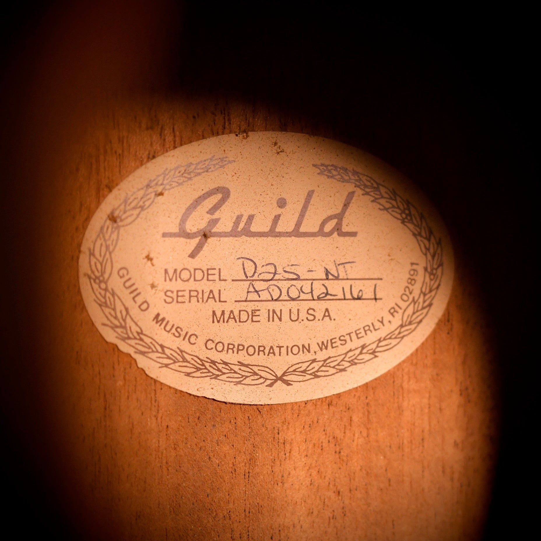 Guild D25-NT Natural 1996