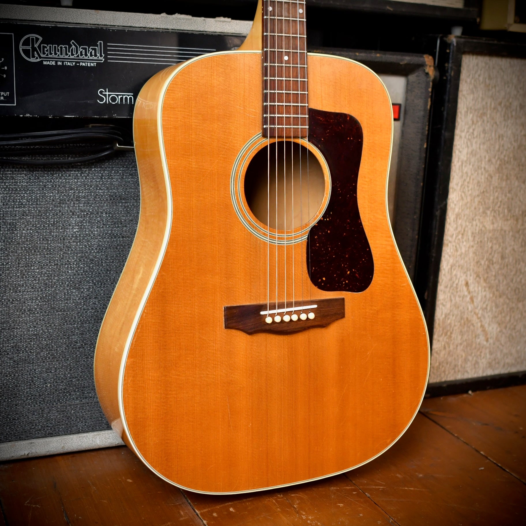 Guild G37 BLD Natural Blonde 1977